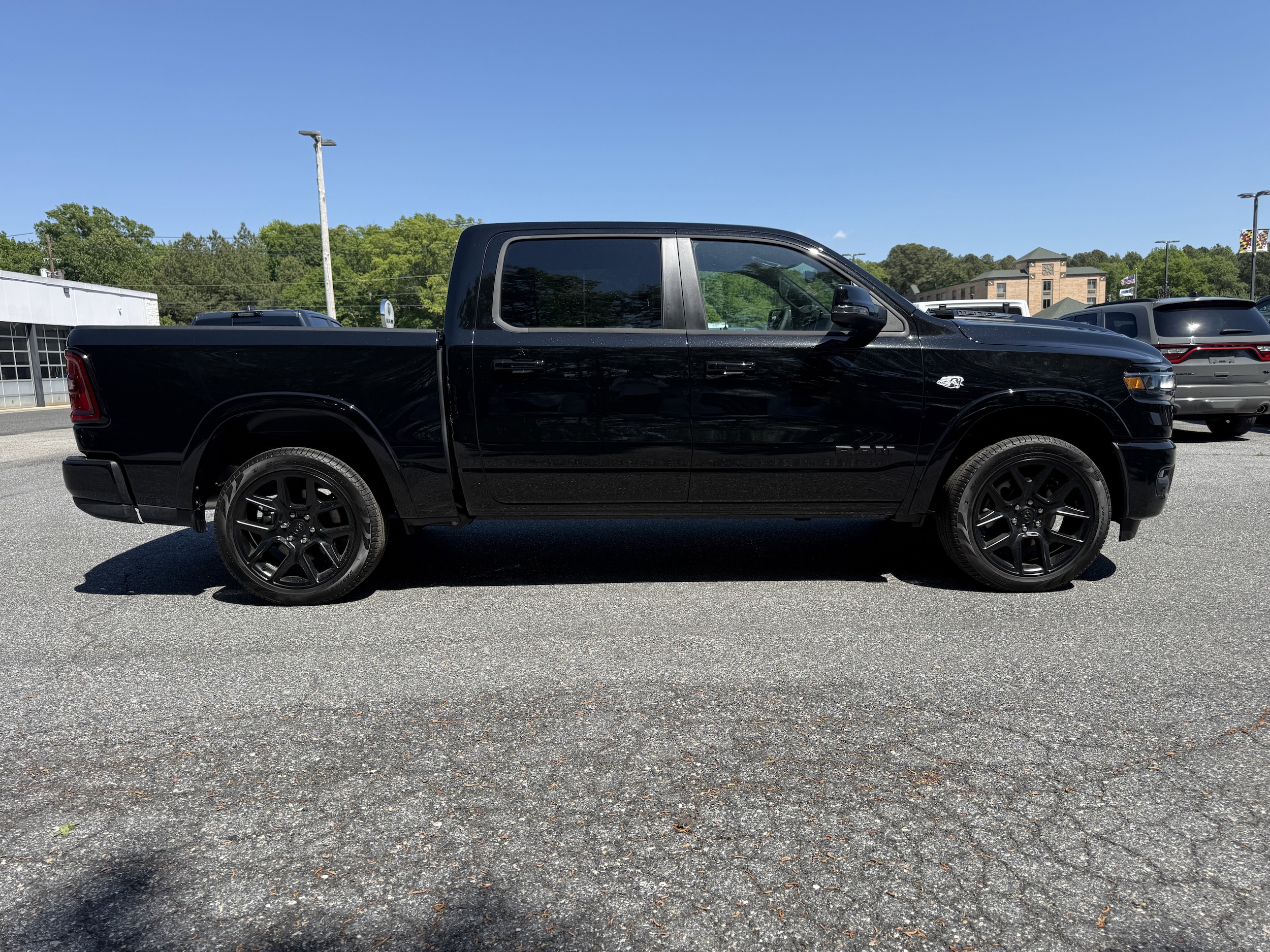2026 RAM 1500 Laramie - Photo 9