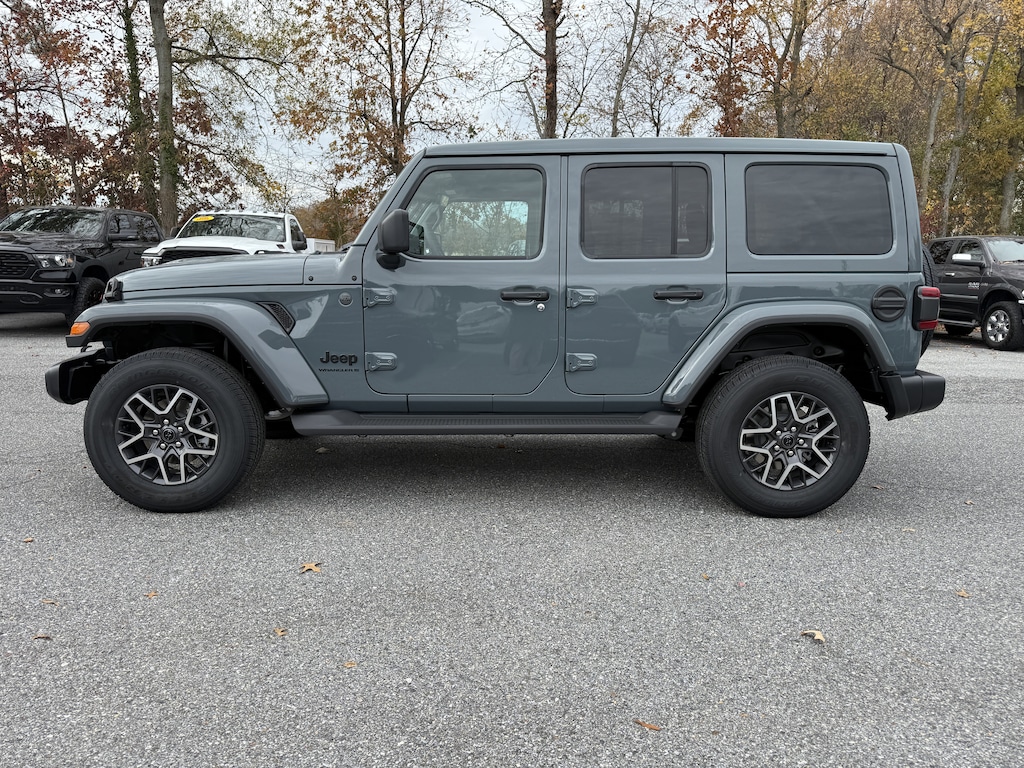 New 2026 Jeep Wrangler 4-DOOR SAHARA Sport Utility