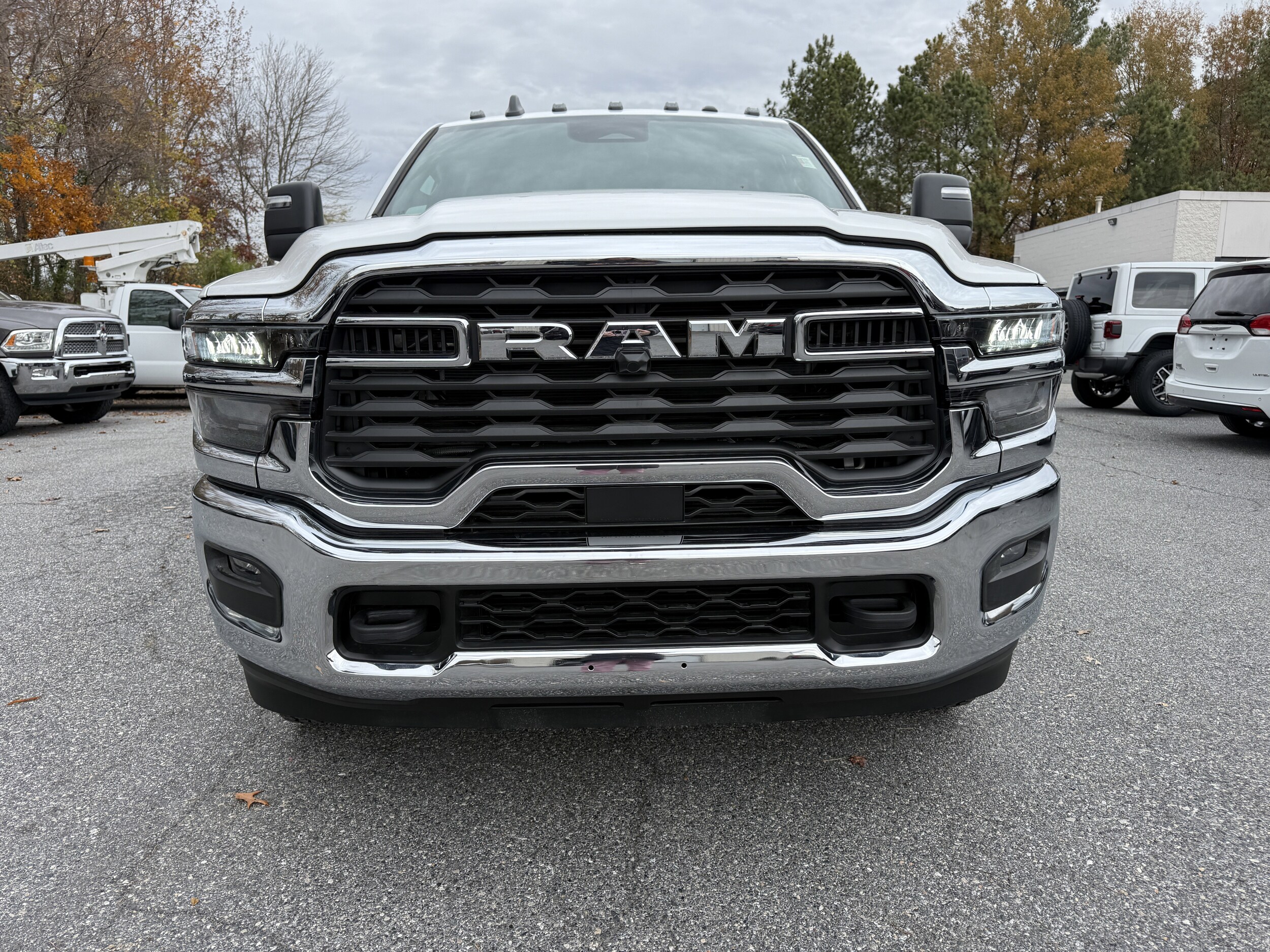 2026 Ram 3500 Tradesman photo 2