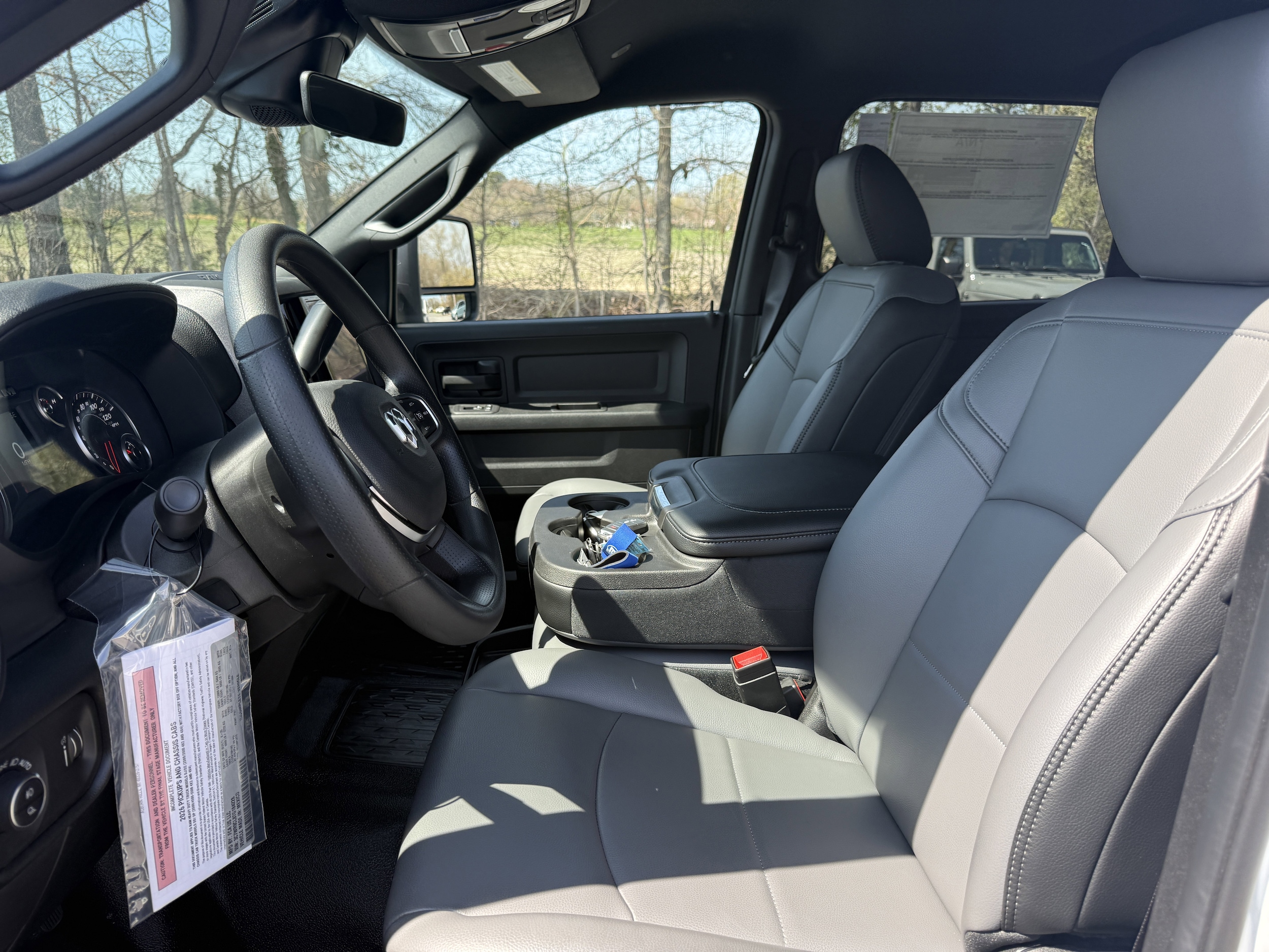 2026 RAM 3500 Chassis Tradesman - Photo 17