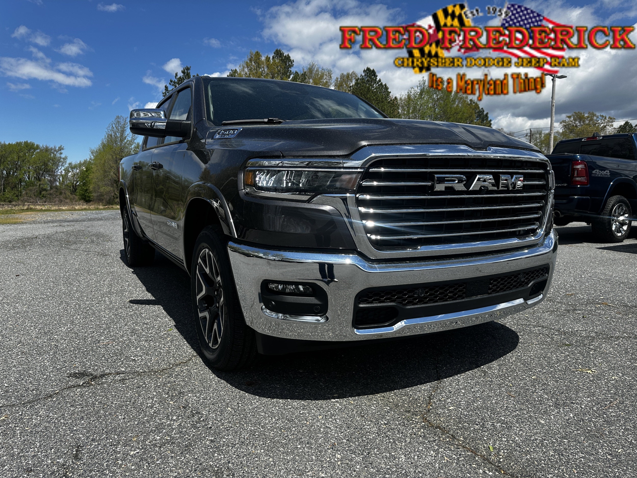 2025 Ram 1500 LARAMIE CREW CAB 4X4 5'7 BOX