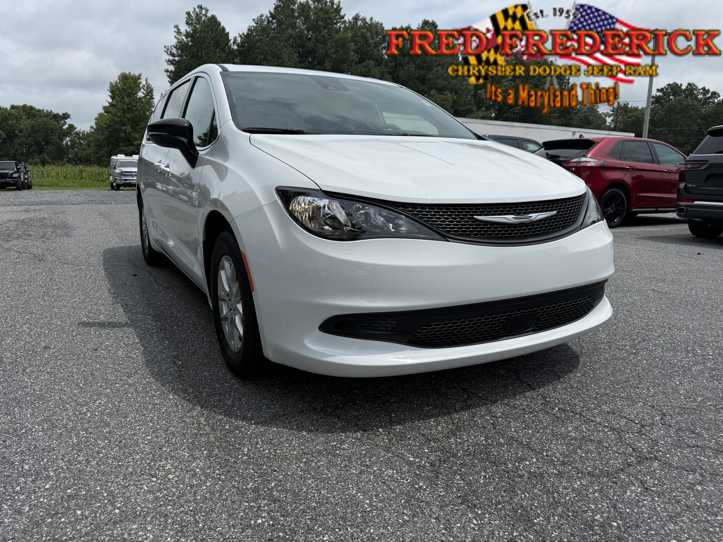 2027 Chrysler Pacifica Passenger Van 