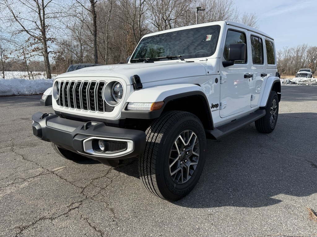 New 2026 Jeep Wrangler 4-DOOR SAHARA Sport Utility