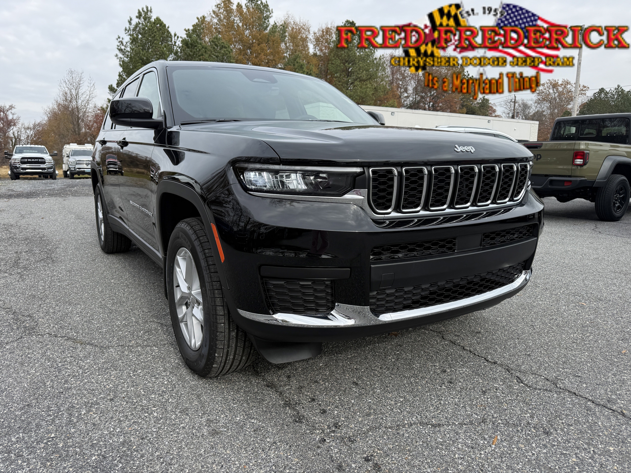 2025 Jeep Grand Cherokee L Laredo's photo