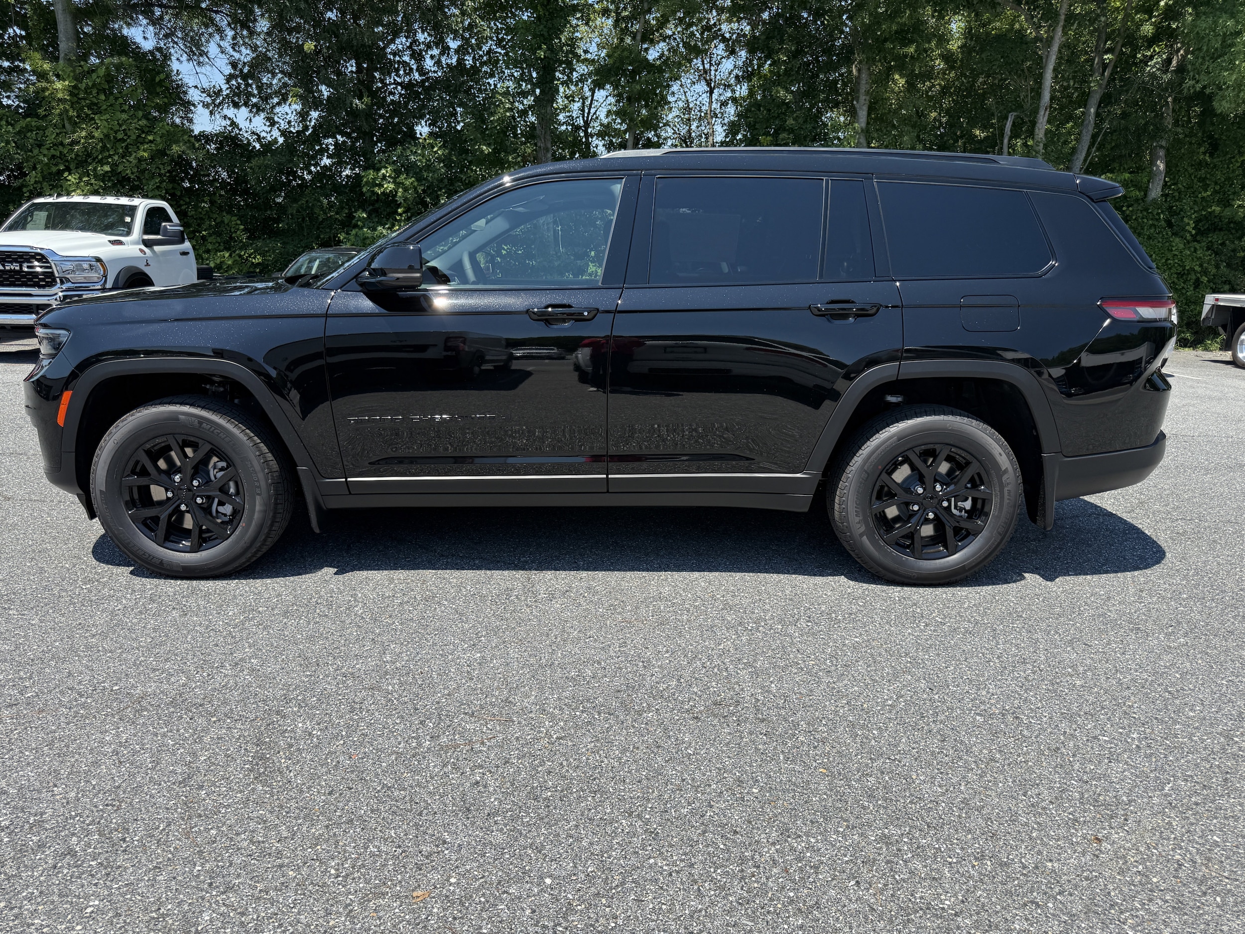 2025 Jeep Grand Cherokee L Altitude - Photo 4
