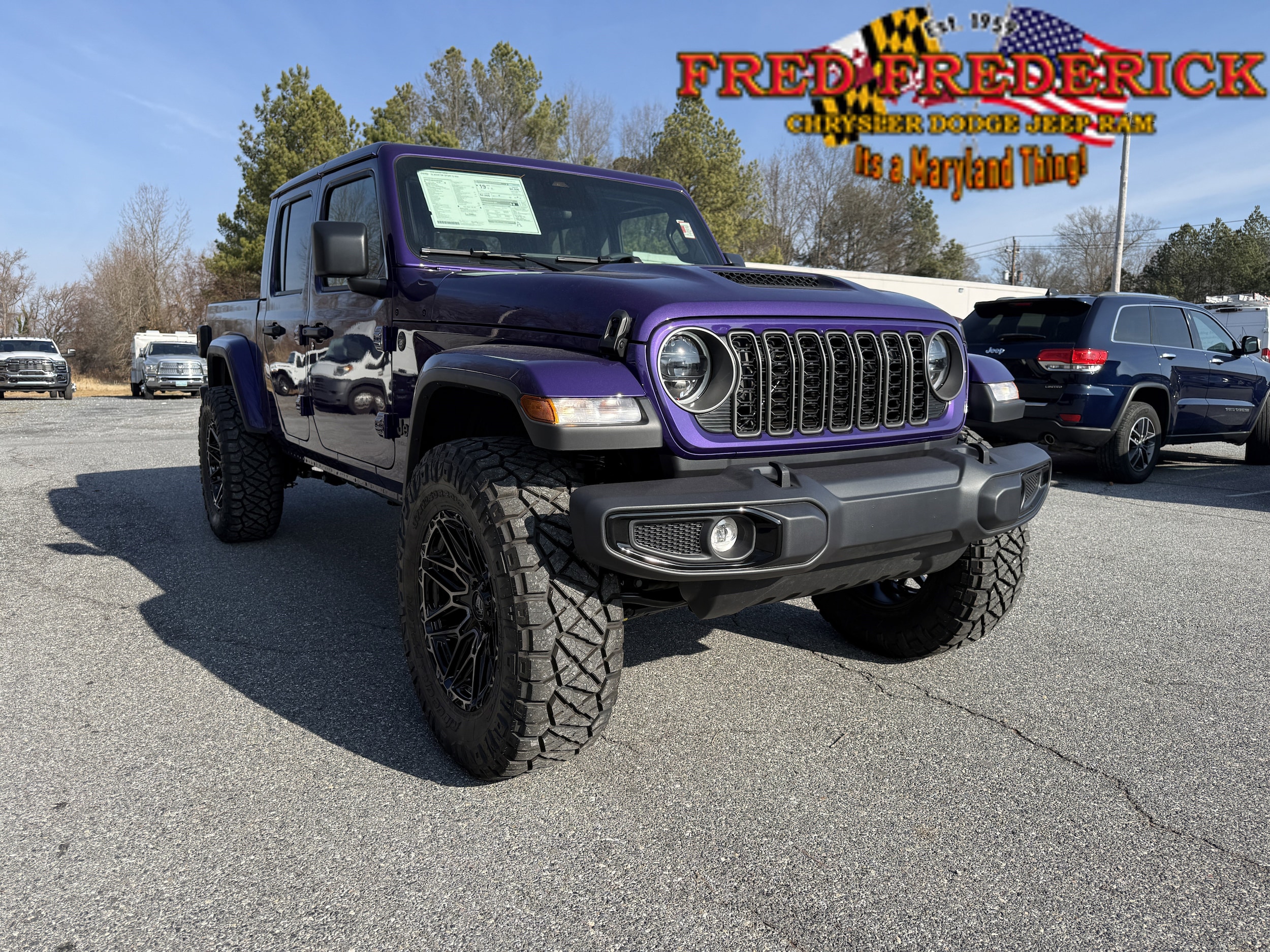 2026 Jeep Gladiator Sport S's photo