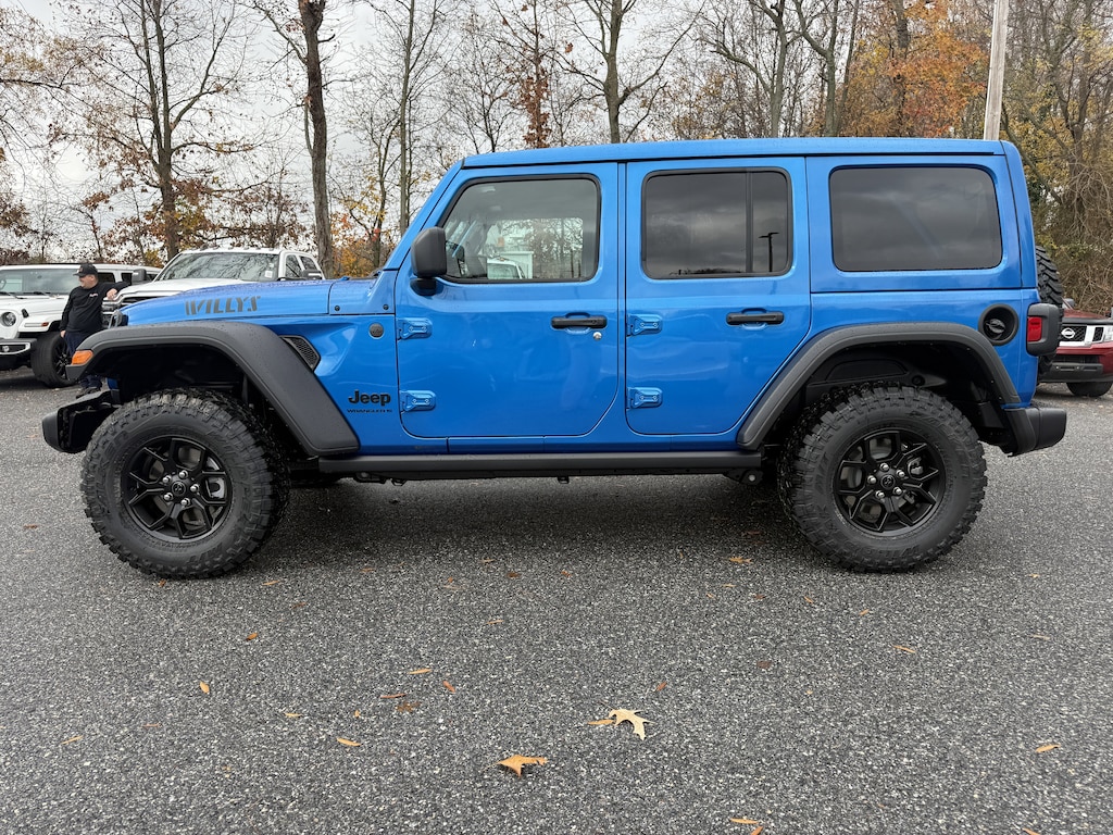 New 2026 Jeep Wrangler 4-DOOR WILLYS Sport Utility