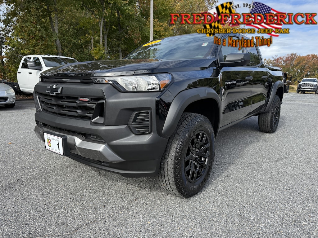Used 2024 Chevrolet Colorado Trail Boss Truck Crew Cab