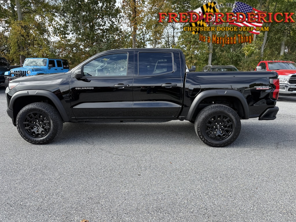 Used 2024 Chevrolet Colorado Trail Boss Truck Crew Cab