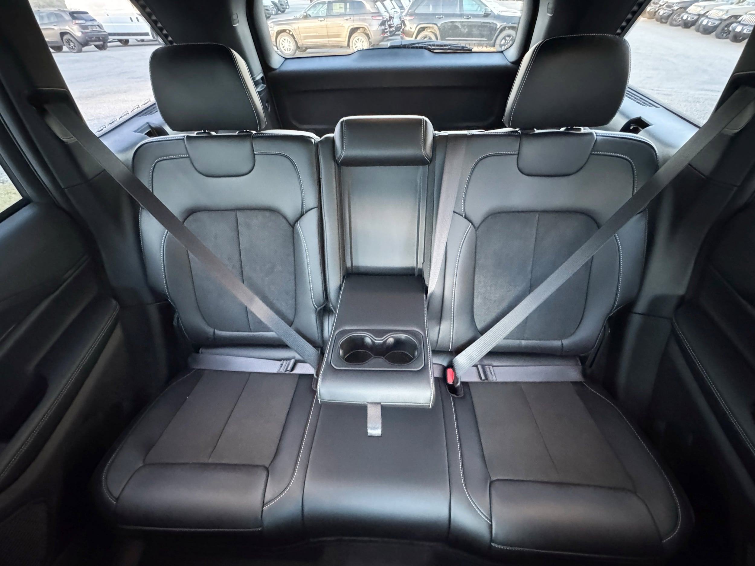 2025 Jeep Grand Cherokee Altitude - Photo 35