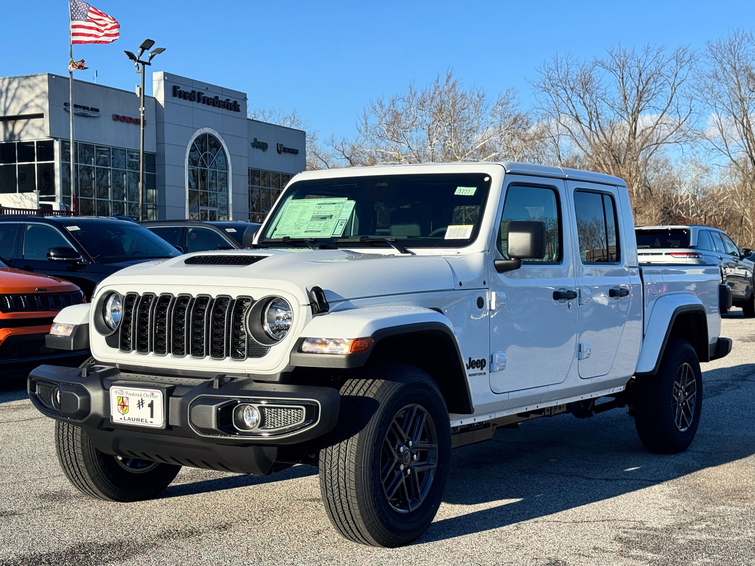 2026 Jeep Gladiator Sport S's photo