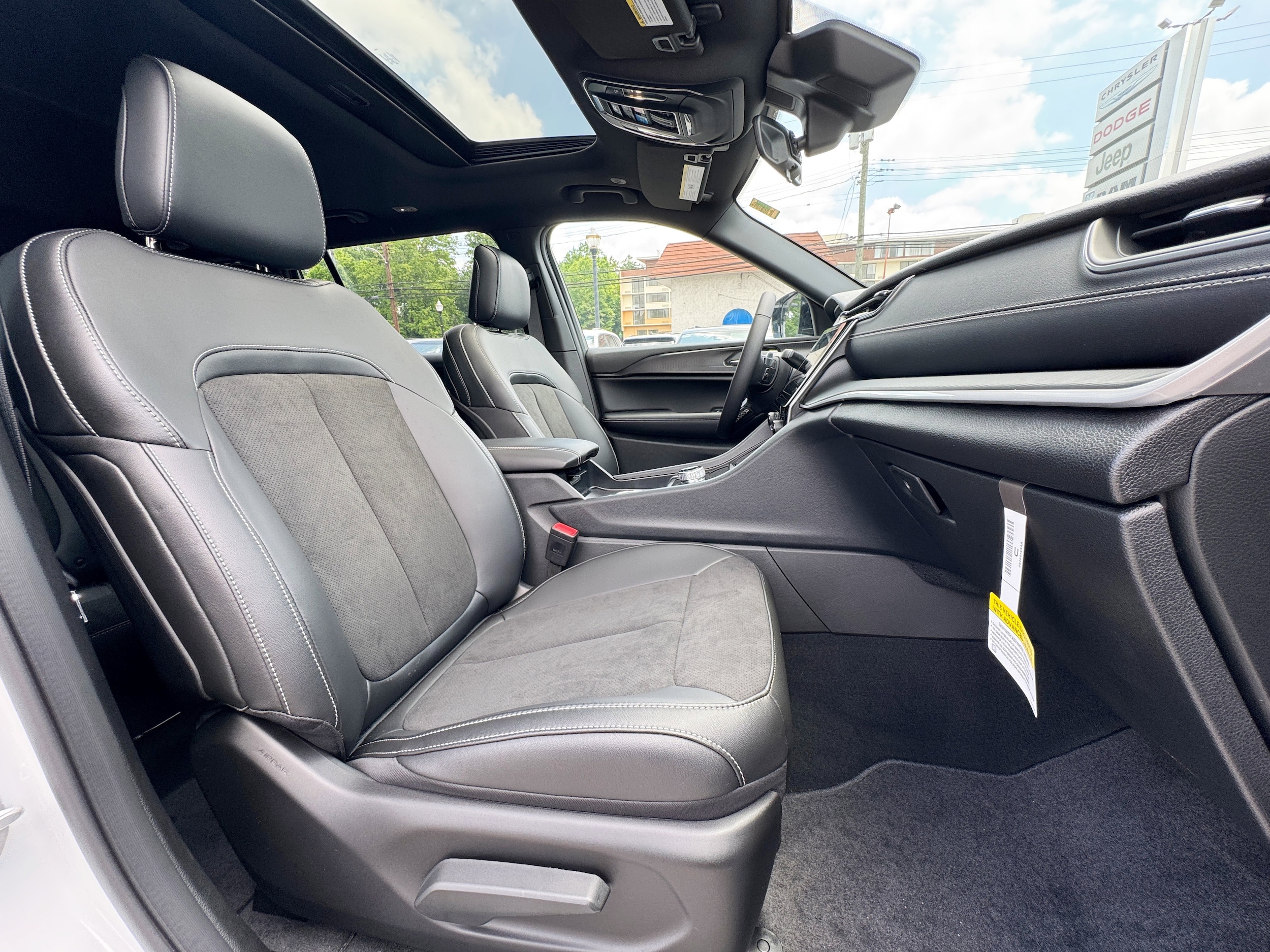 2025 Jeep Grand Cherokee L Altitude - Photo 14
