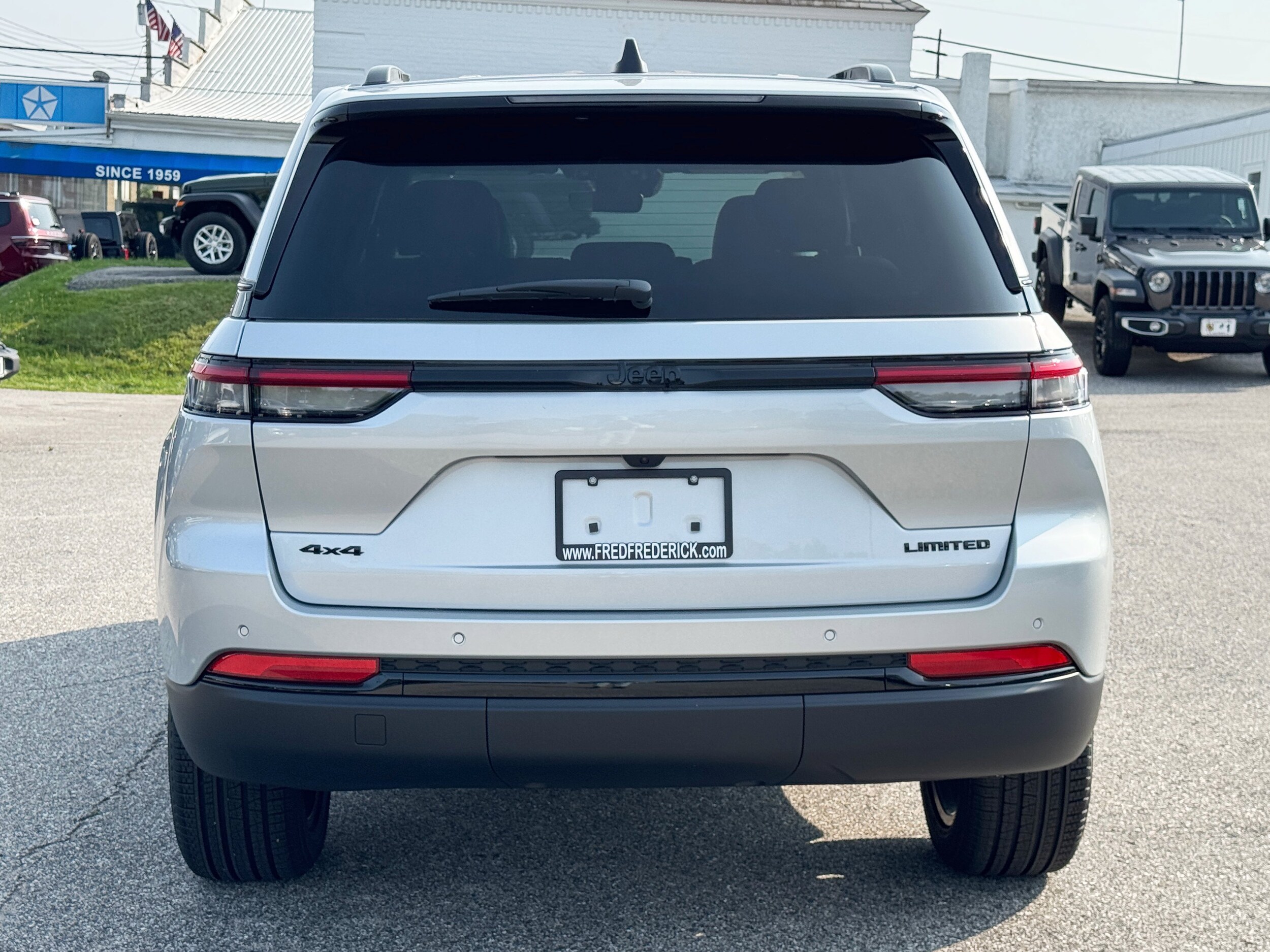 2025 Jeep Grand Cherokee Limited - Photo 6