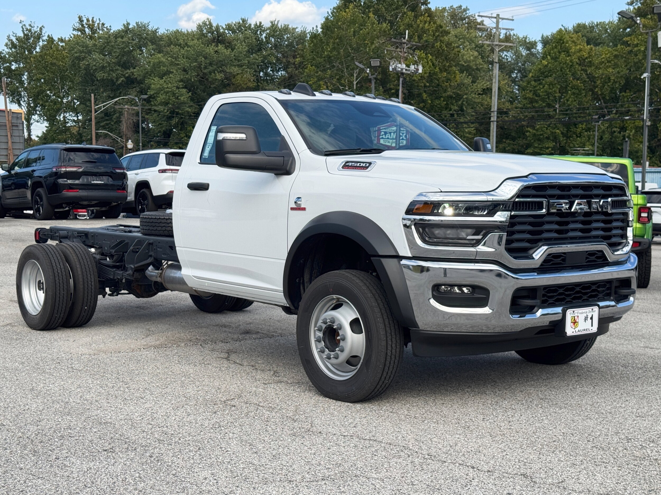 2025 Ram 4500 Tradesman photo 3