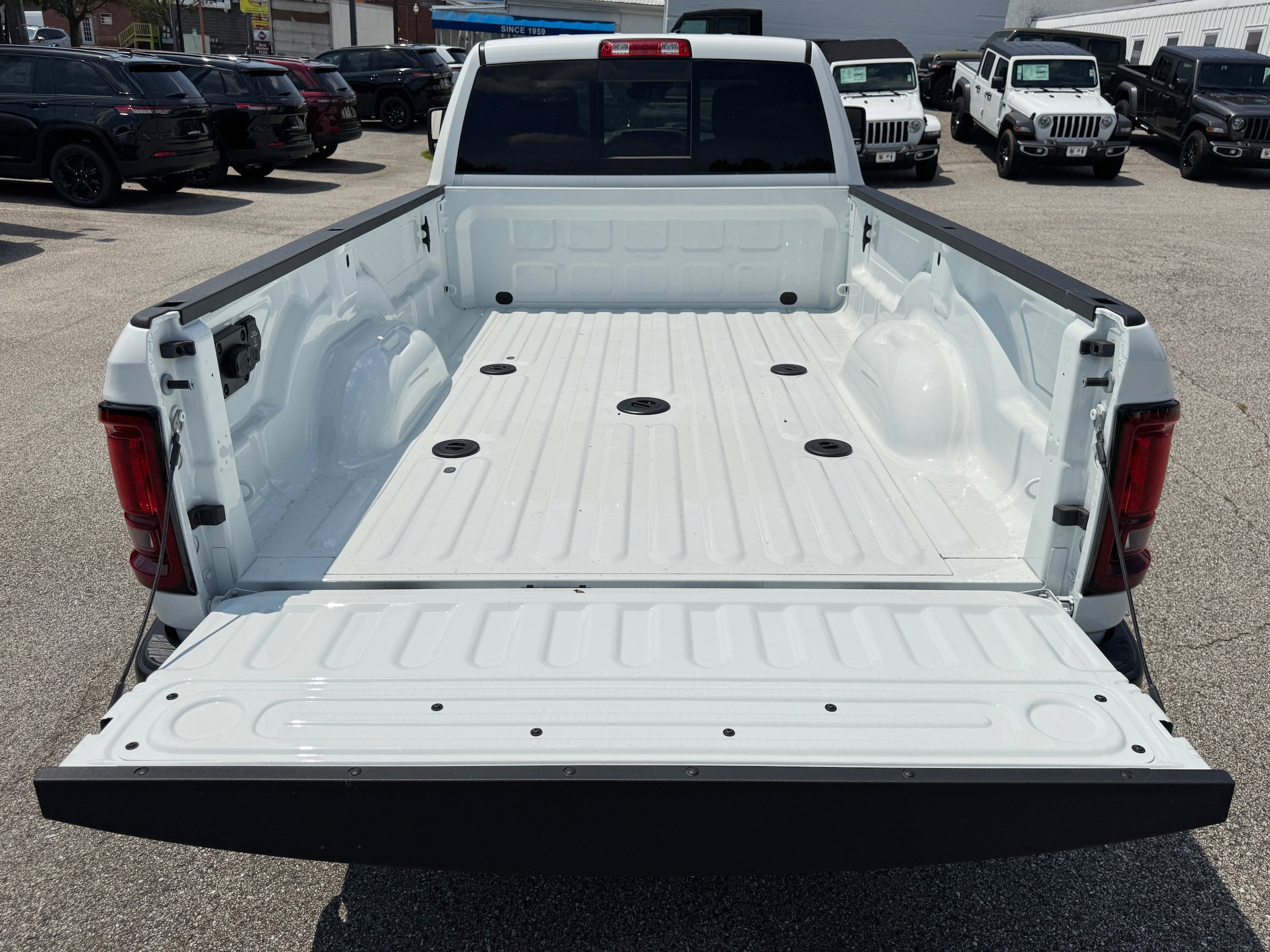 2025 RAM 2500 Tradesman - Photo 7