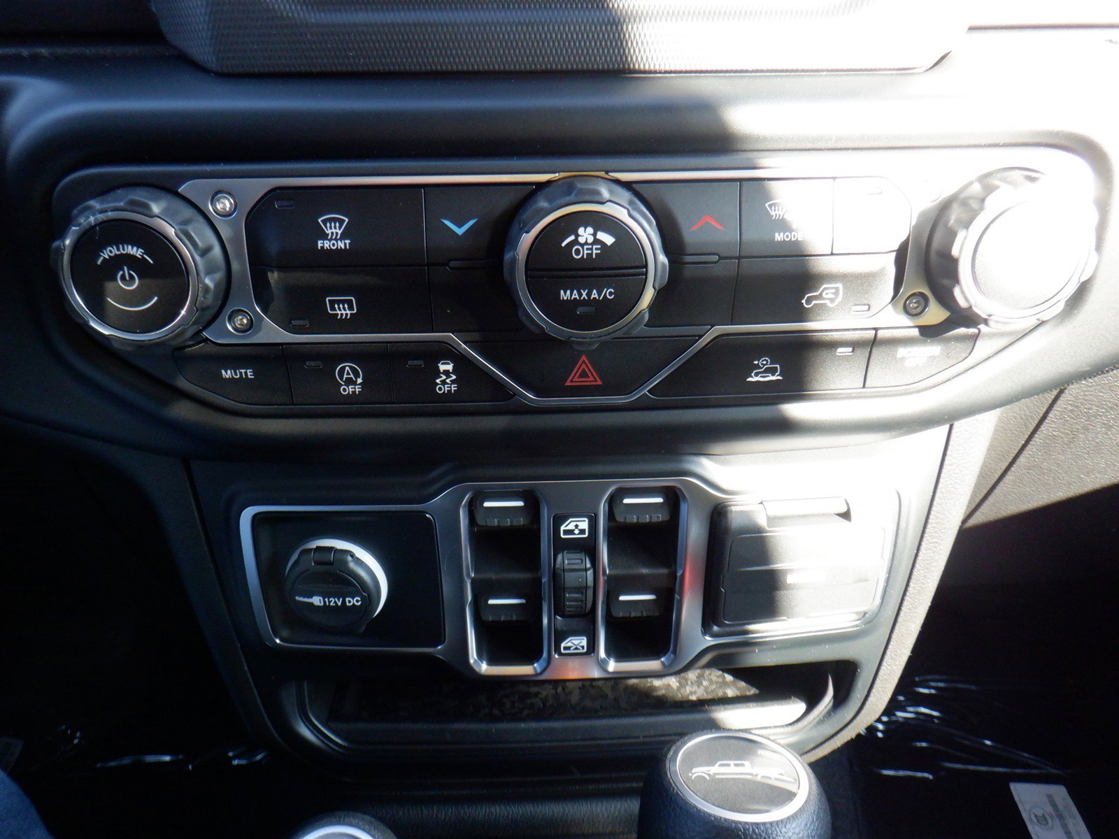 2023 Jeep Gladiator Sport S - Photo 32