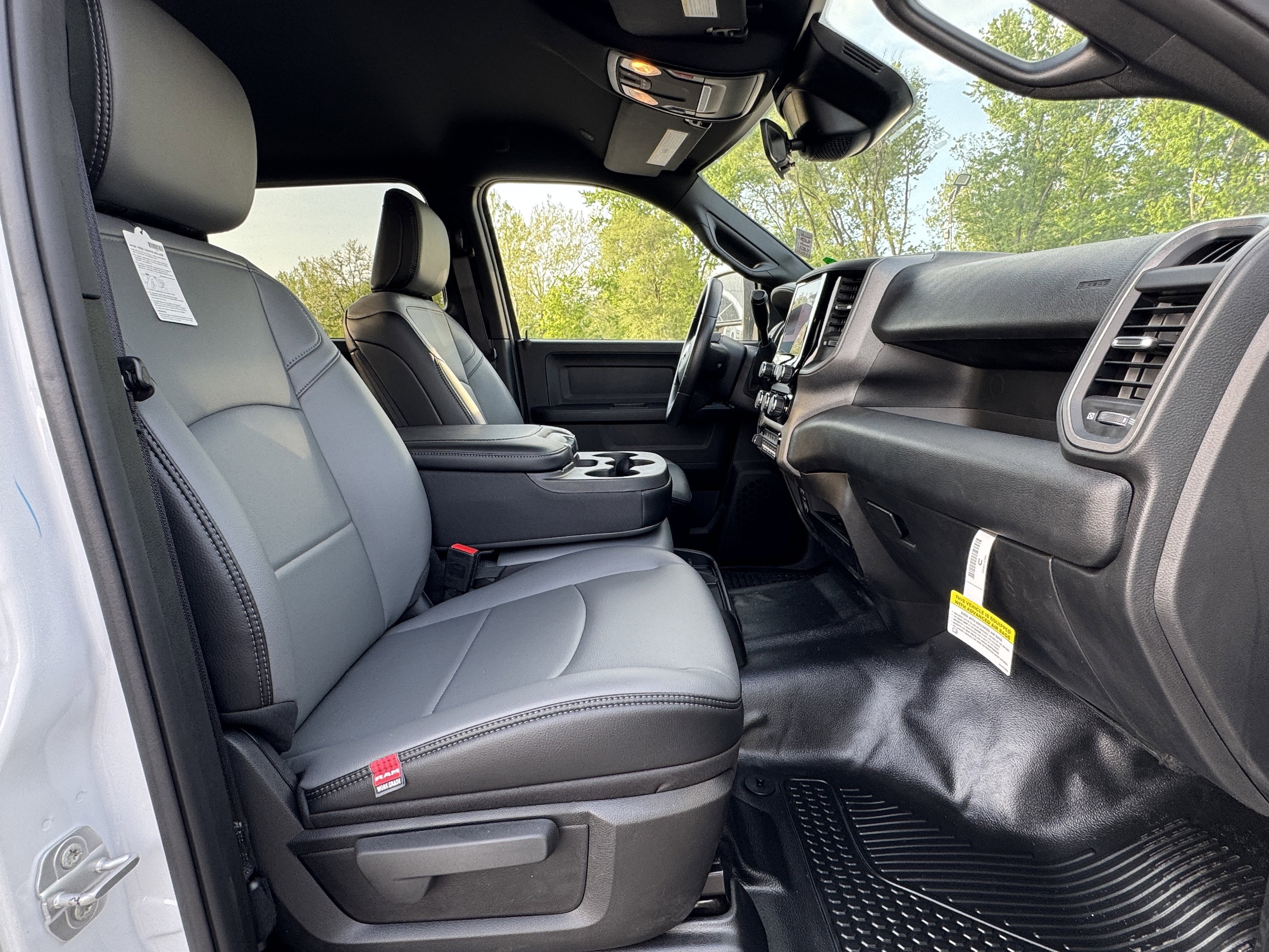 2025 RAM 2500 Tradesman - Photo 14