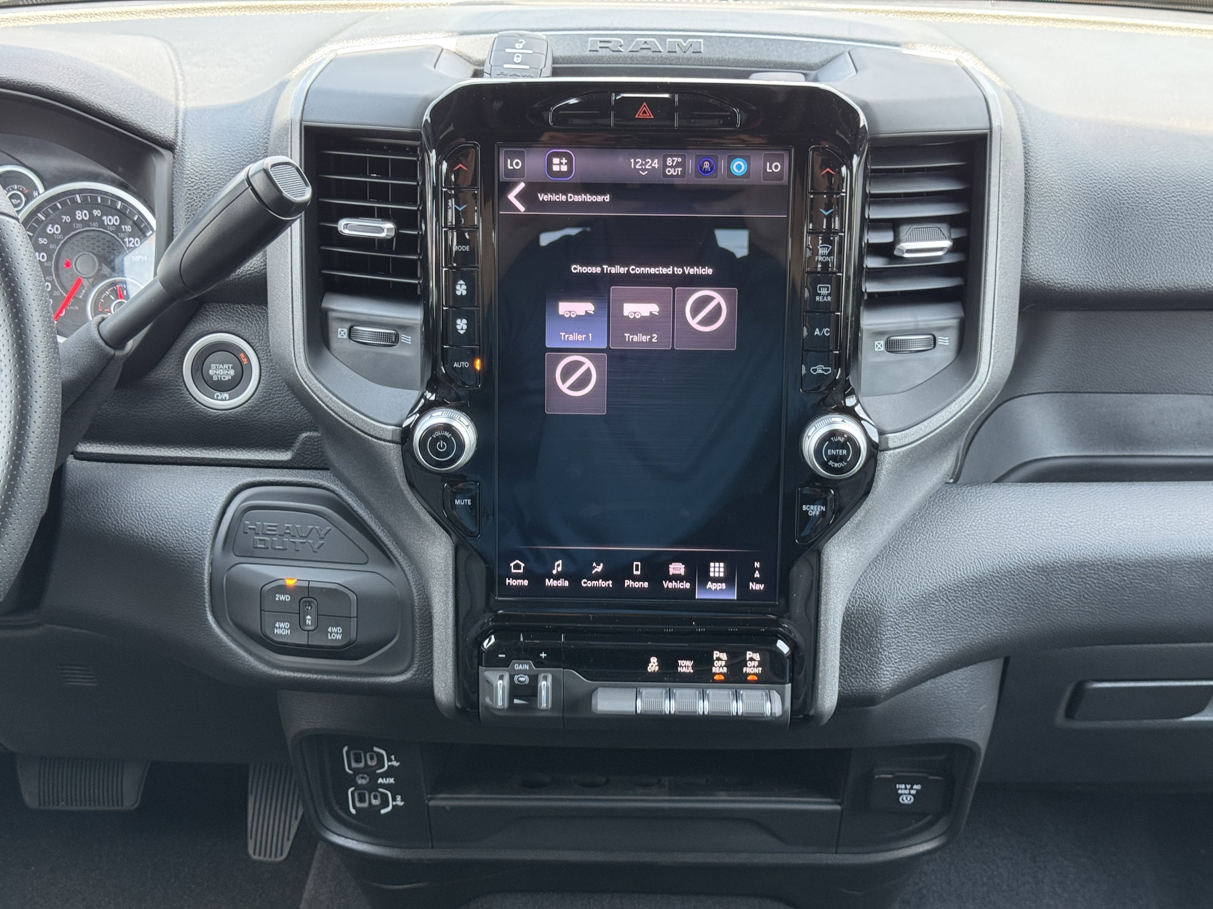 2025 RAM 2500 Tradesman - Photo 36