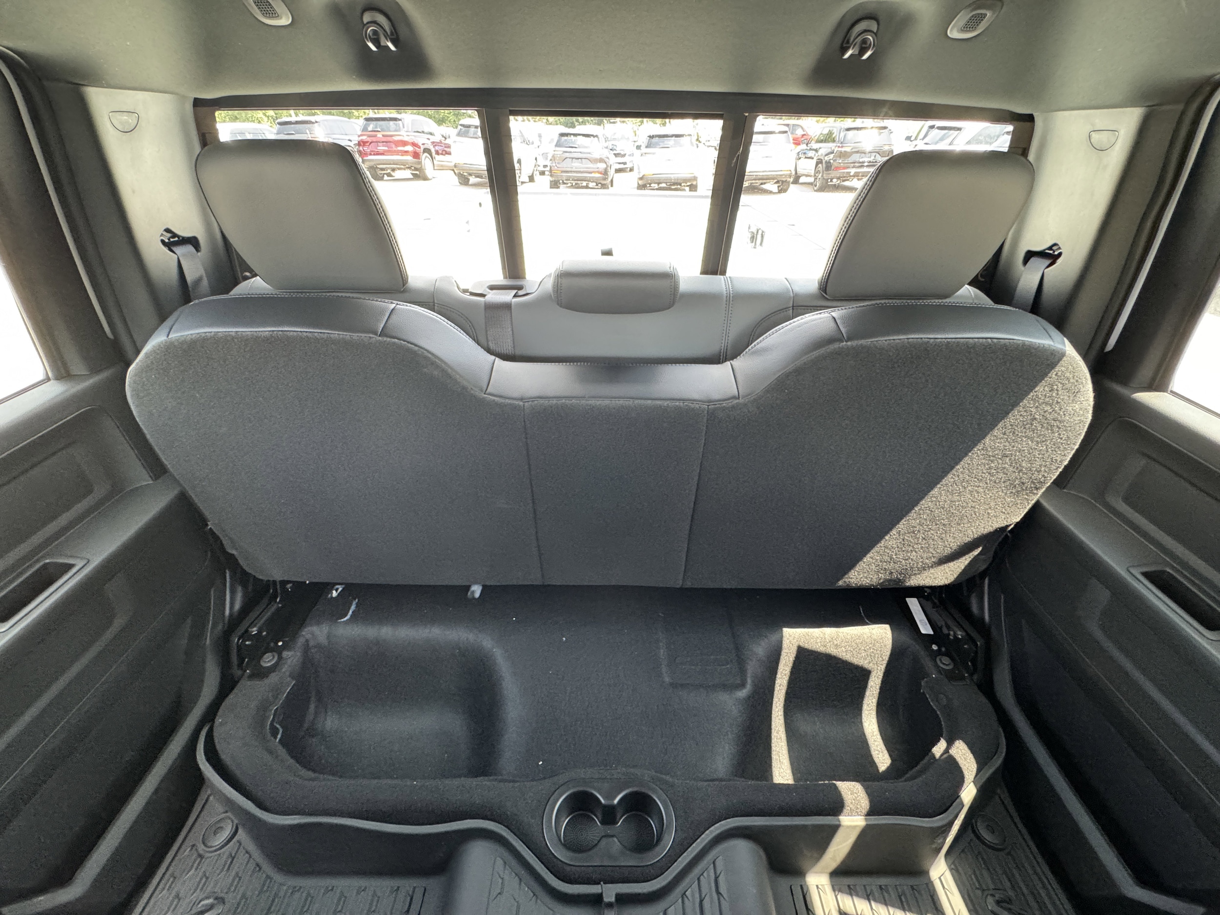 2025 RAM 2500 Tradesman - Photo 28