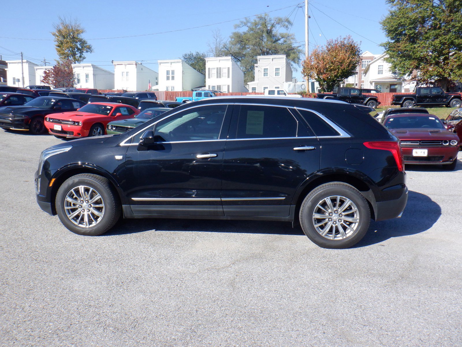 Used 2017 Cadillac XT5 Luxury with VIN 1GYKNDRS1HZ223252 for sale in Laurel, MD