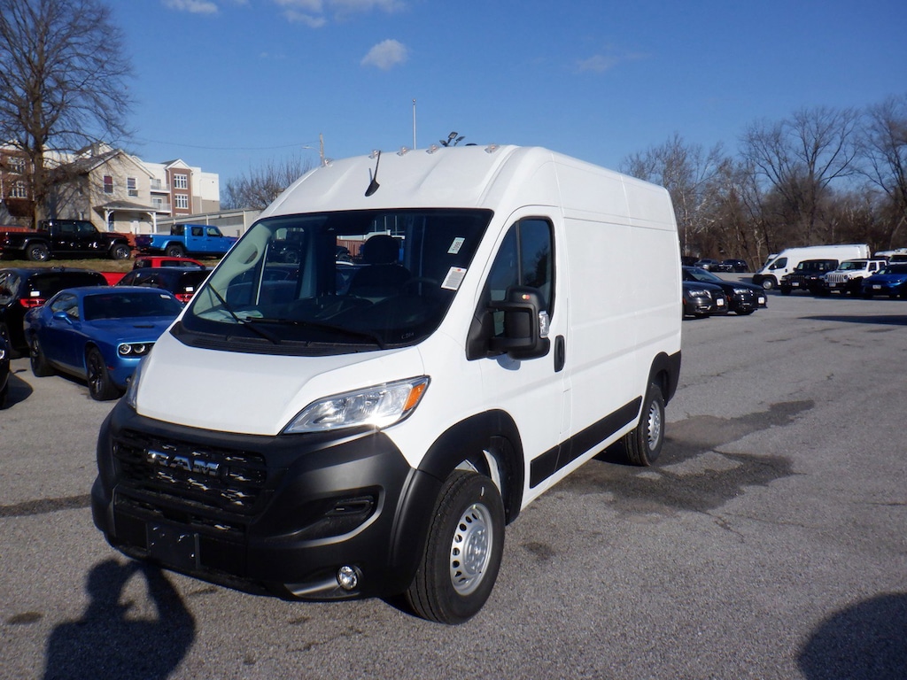 New 2024 Ram ProMaster PROMASTER 2500 TRADESMAN CARGO VAN HIGH ROOF 136