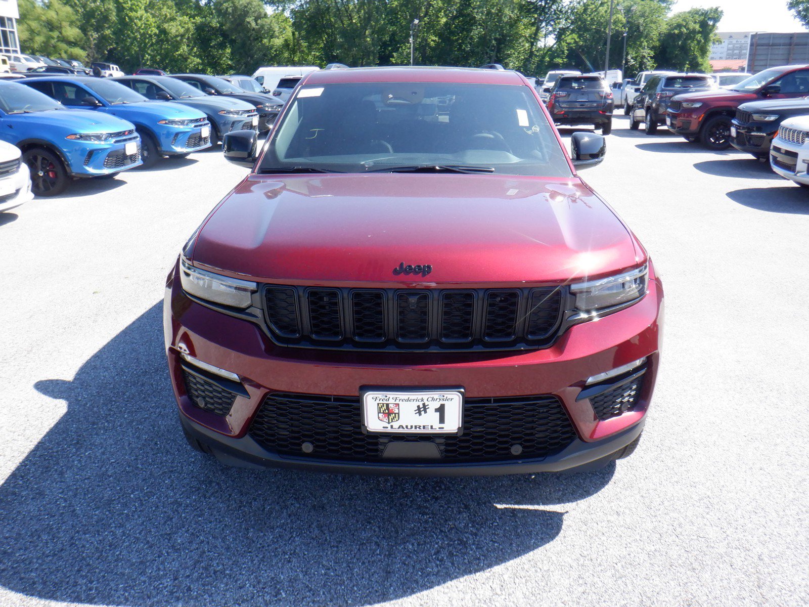 2024 Jeep Grand Cherokee Limited photo 3