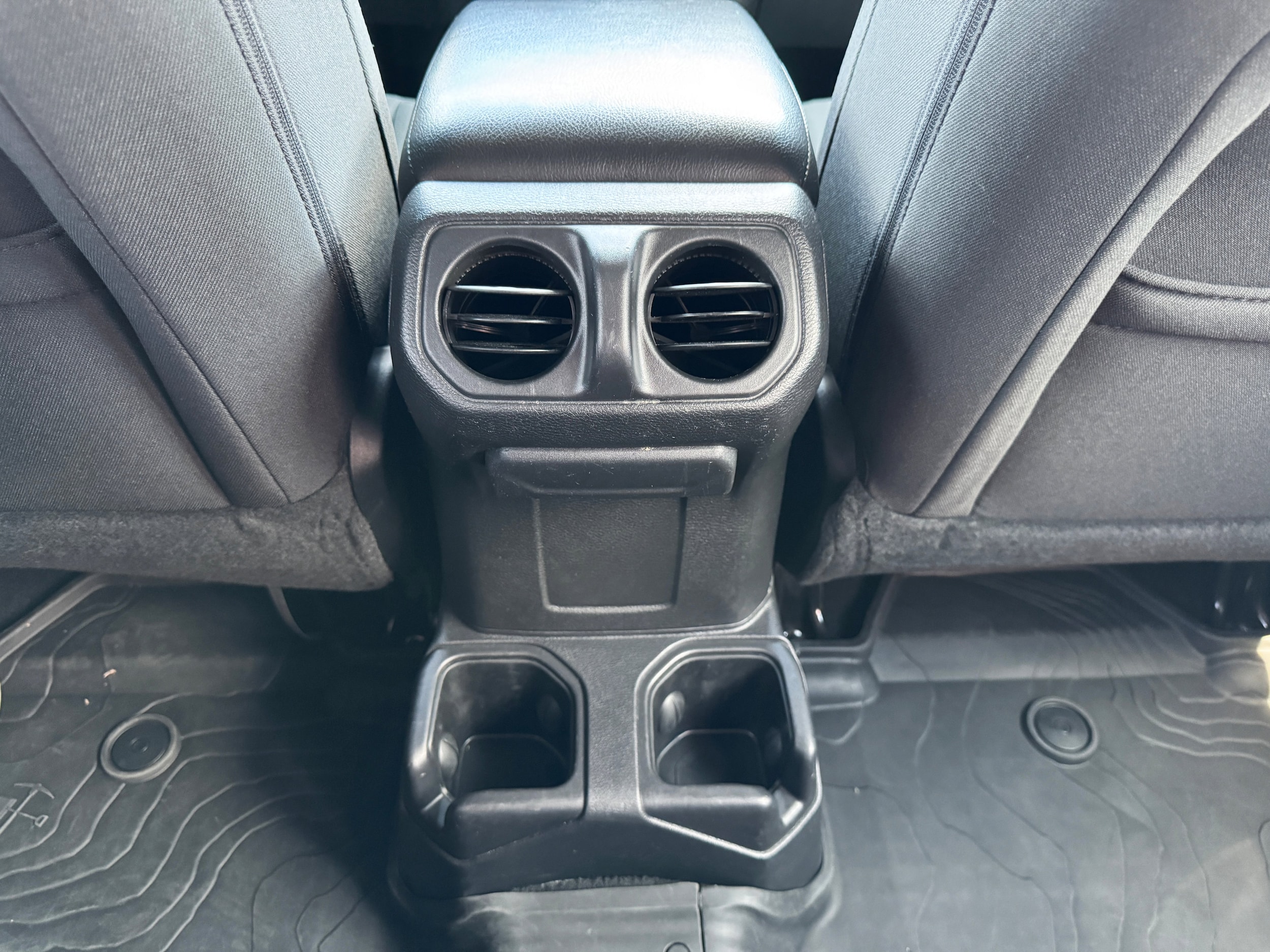 2022 Jeep Wrangler Unlimited Willys Sport - Photo 21