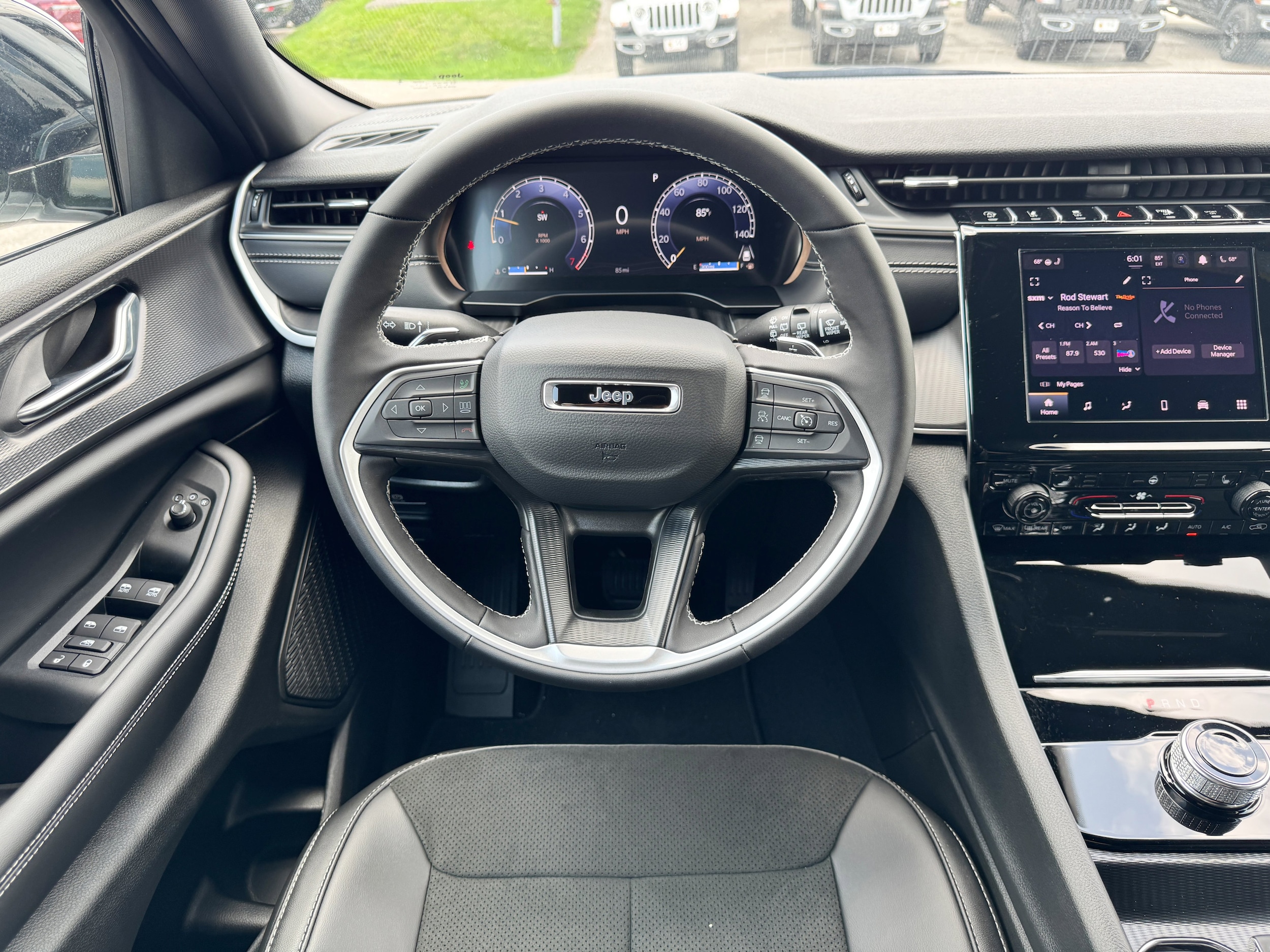 2025 Jeep Grand Cherokee L Altitude - Photo 12