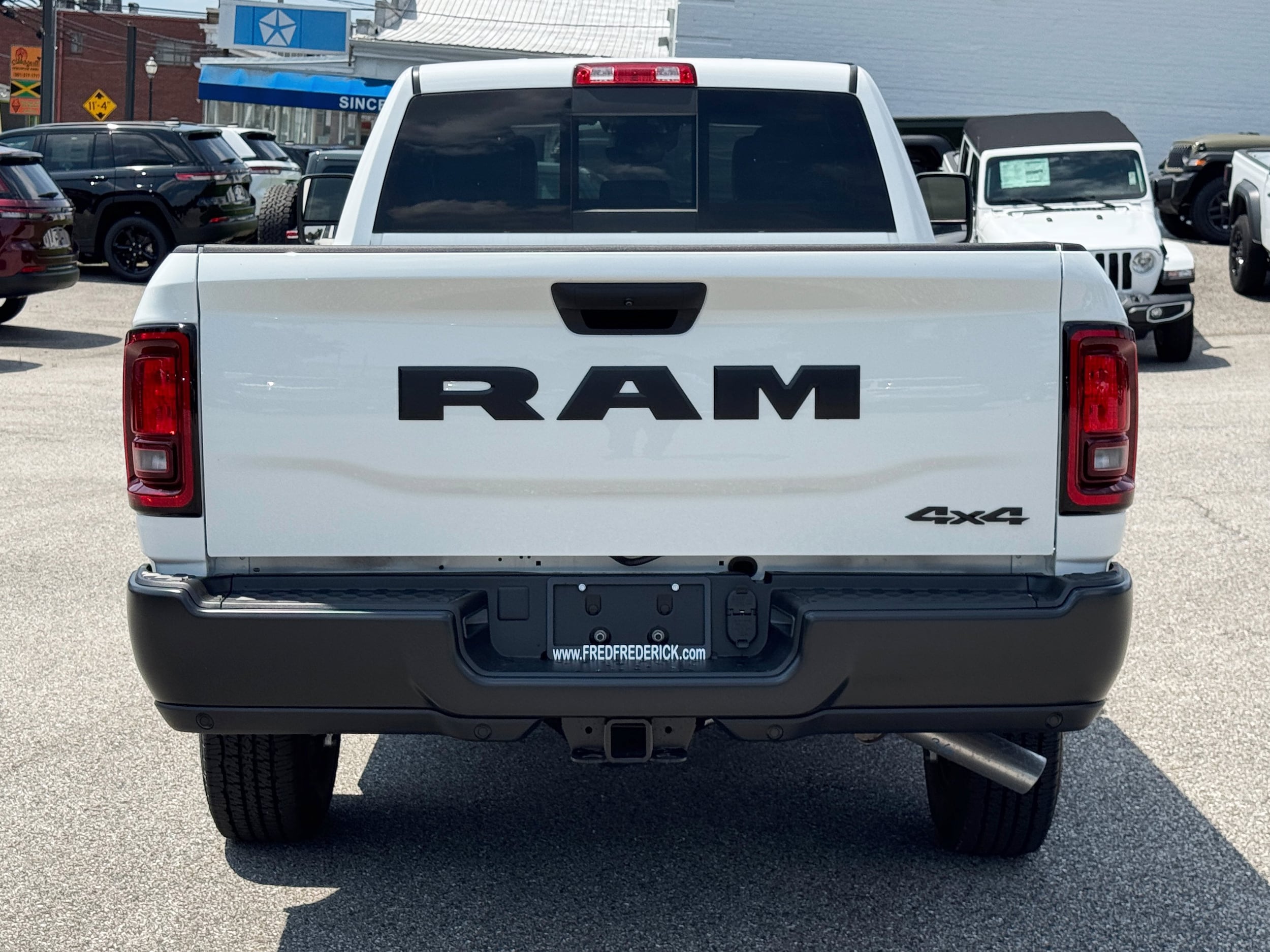 2025 RAM 2500 Tradesman - Photo 6