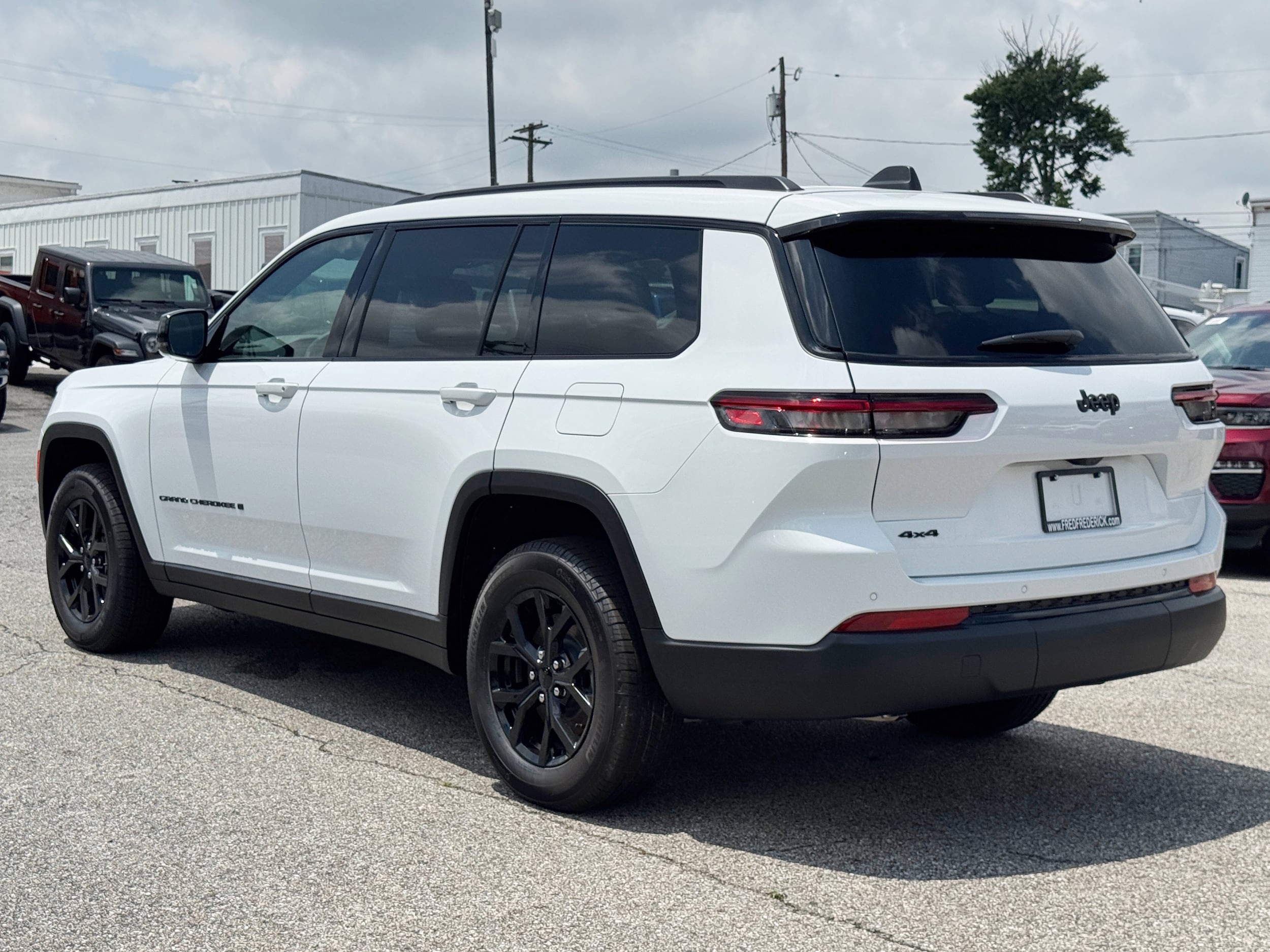 2025 Jeep Grand Cherokee L Altitude - Photo 7