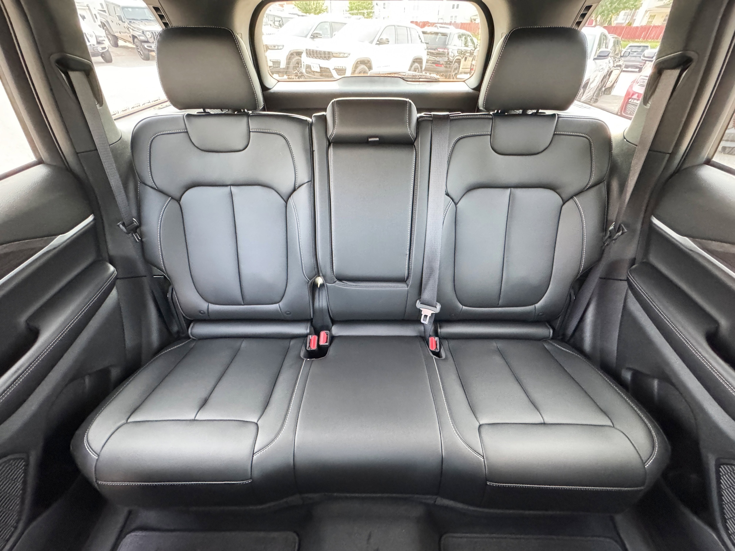 2025 Jeep Grand Cherokee Limited - Photo 42