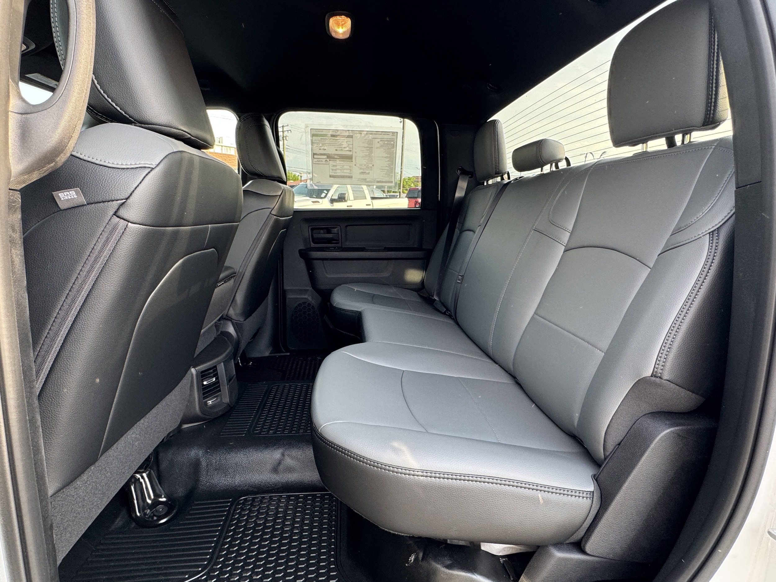 2025 RAM 2500 Tradesman - Photo 16