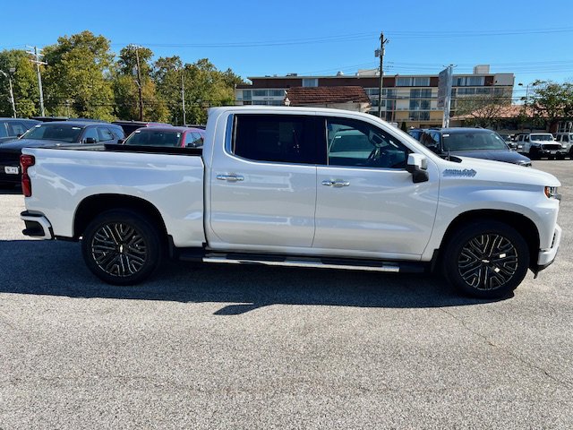 2021 Chevrolet Silverado 1500 High Country photo 3