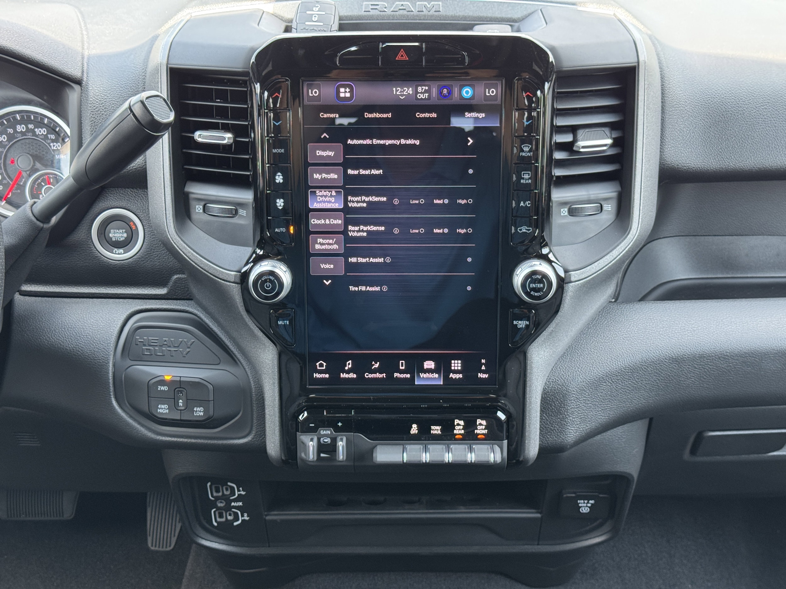2025 RAM 2500 Tradesman - Photo 37