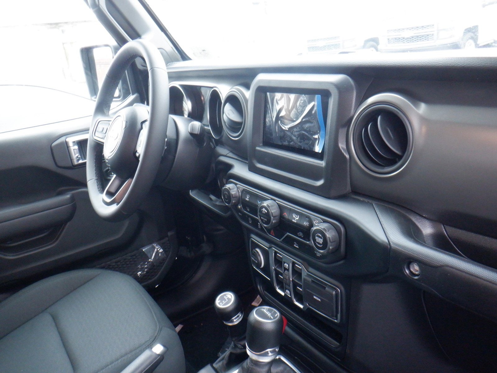 2023 Jeep Gladiator Sport S - Photo 15