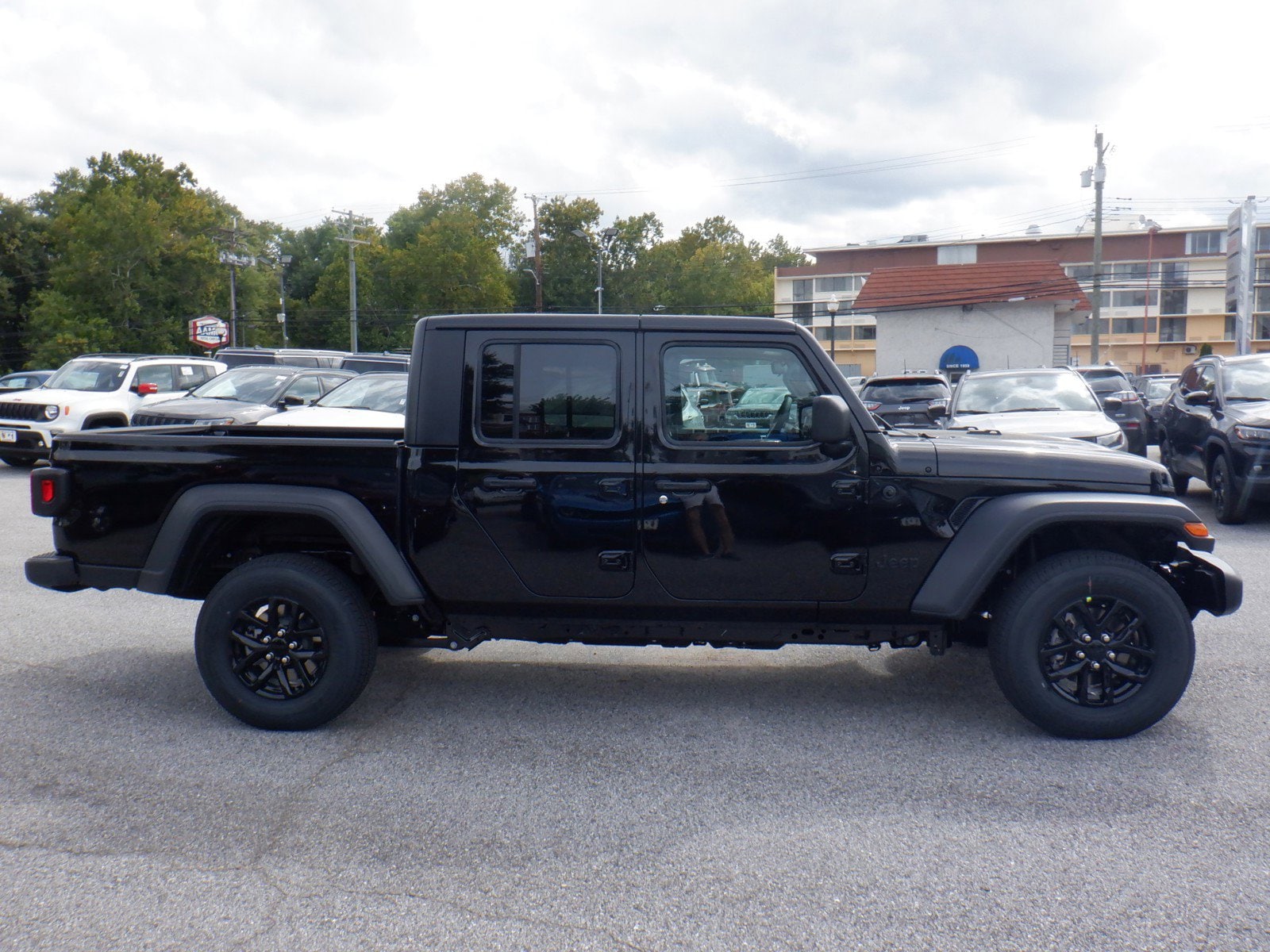 2023 Jeep Gladiator Sport S - Photo 6