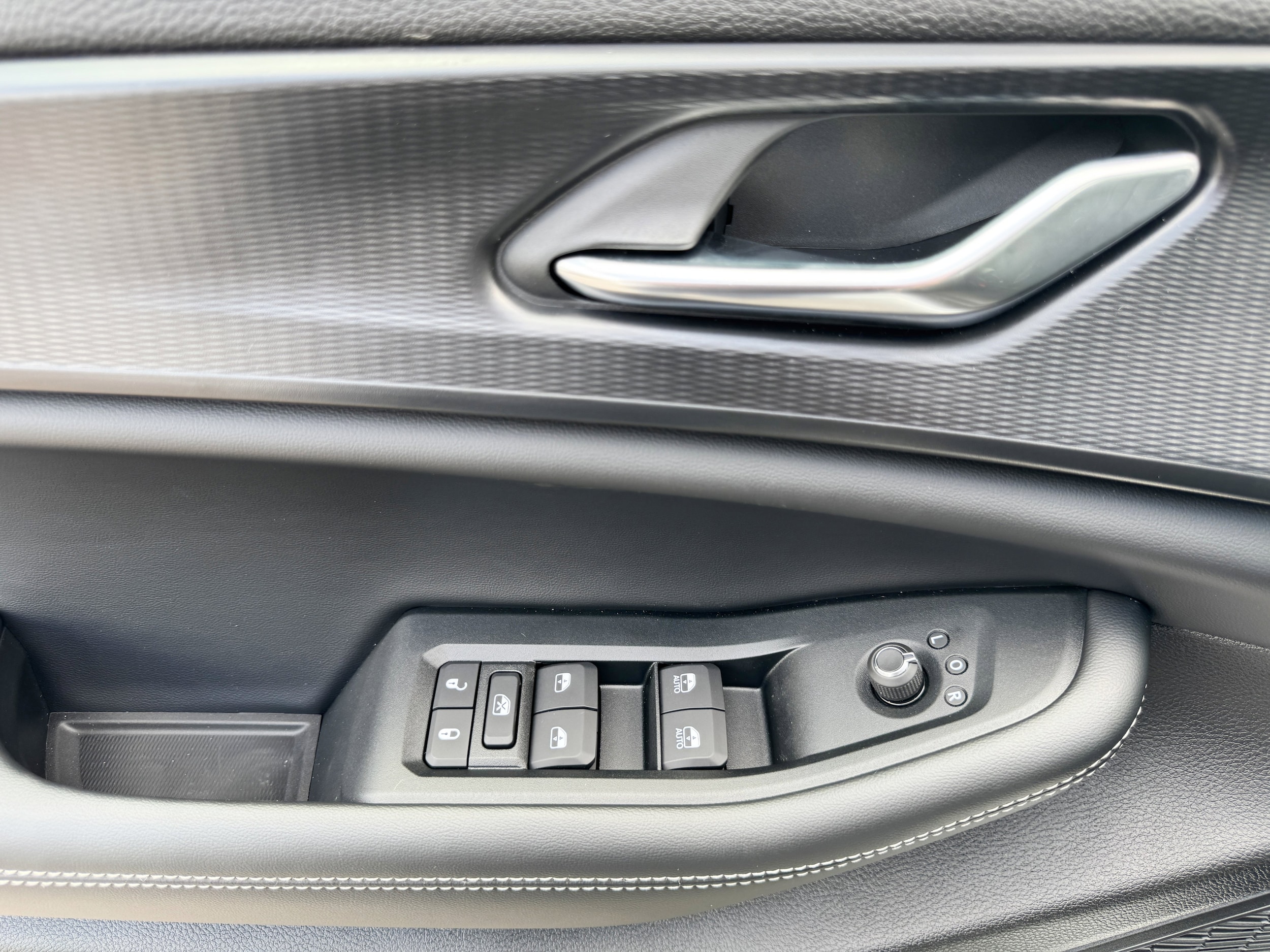2025 Jeep Grand Cherokee L Altitude - Photo 15