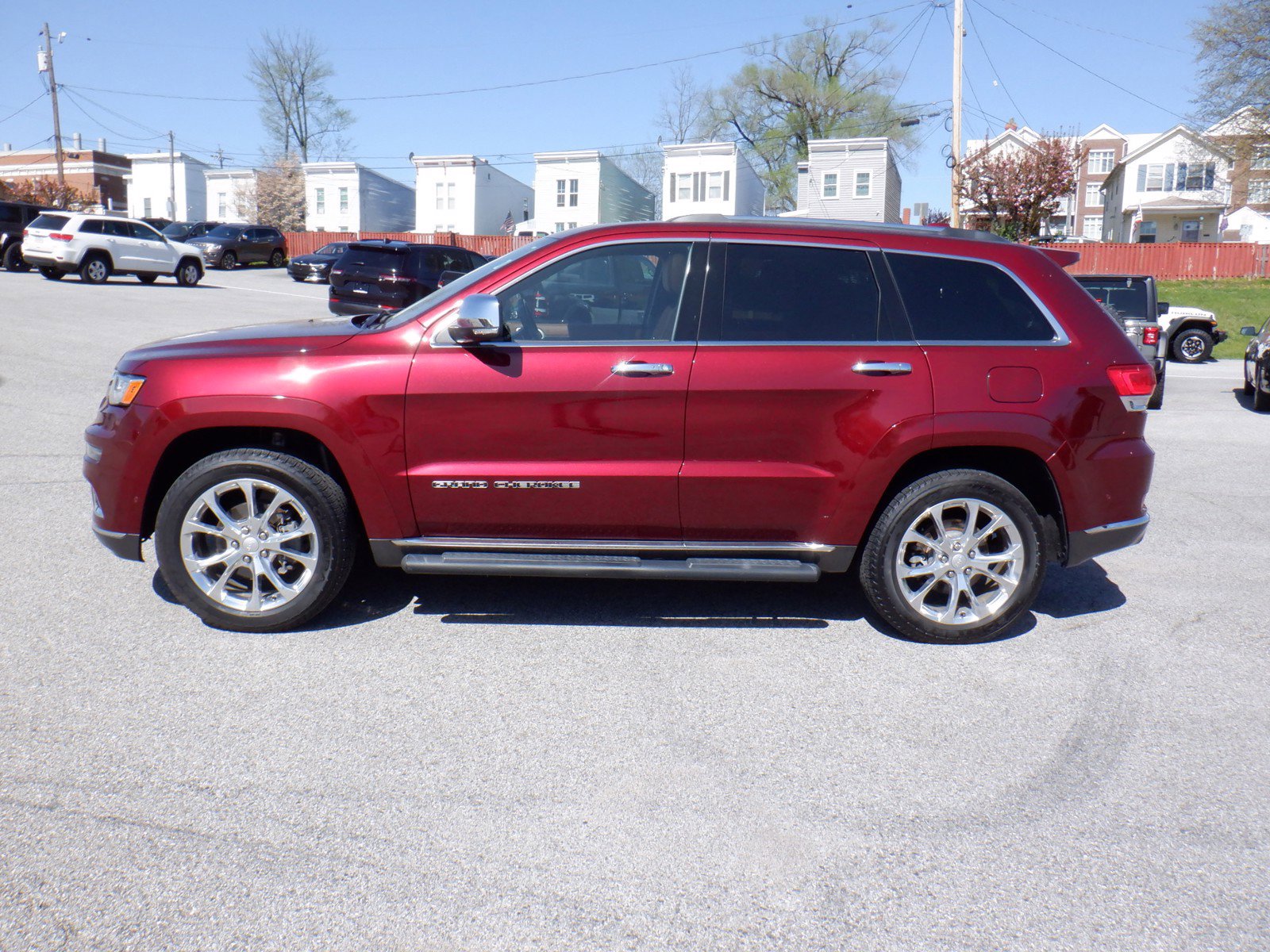 Used 2019 Jeep Grand Cherokee Summit with VIN 1C4RJFJG6KC569908 for sale in Laurel, MD