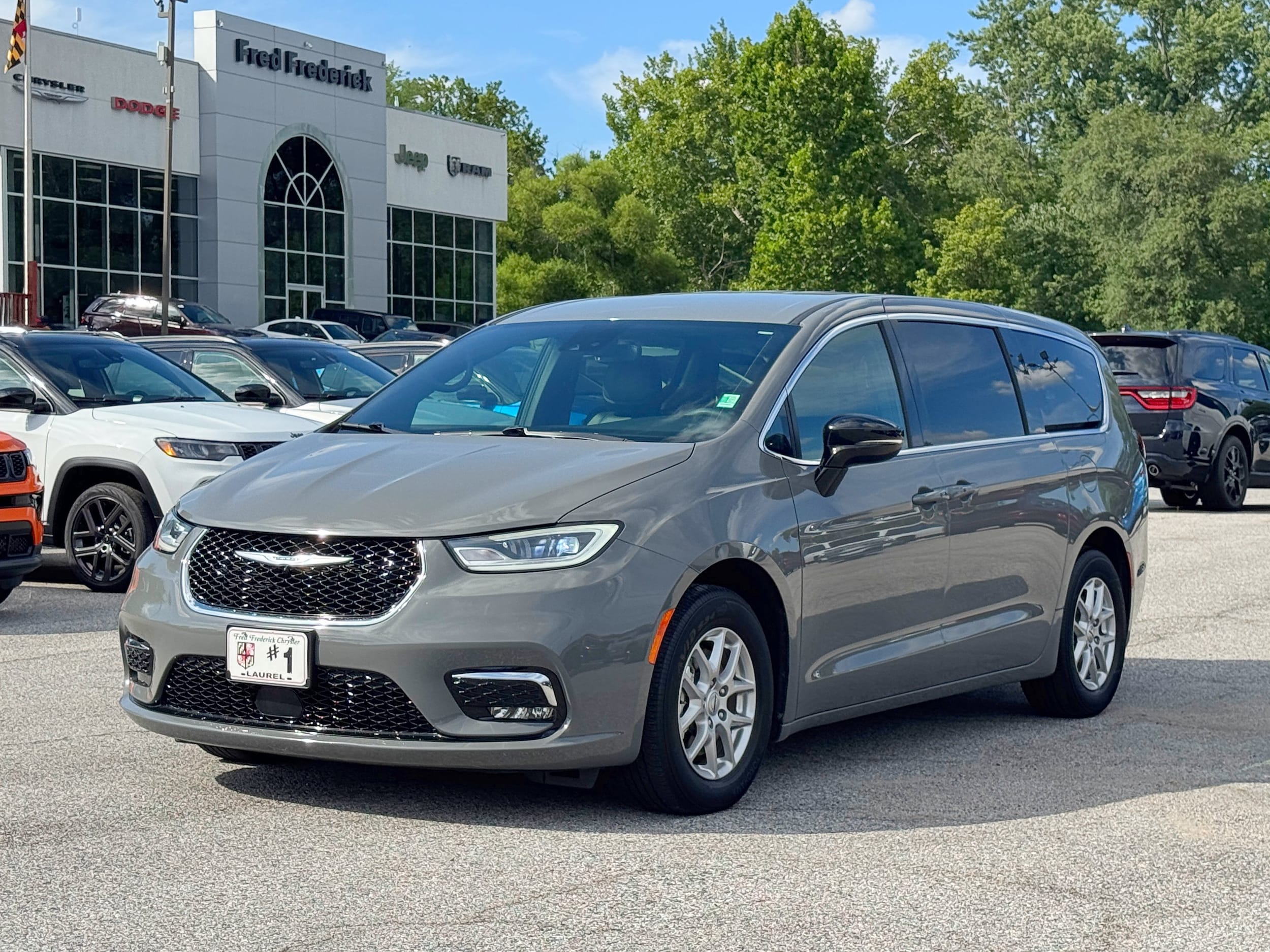 2025 Chrysler Pacifica