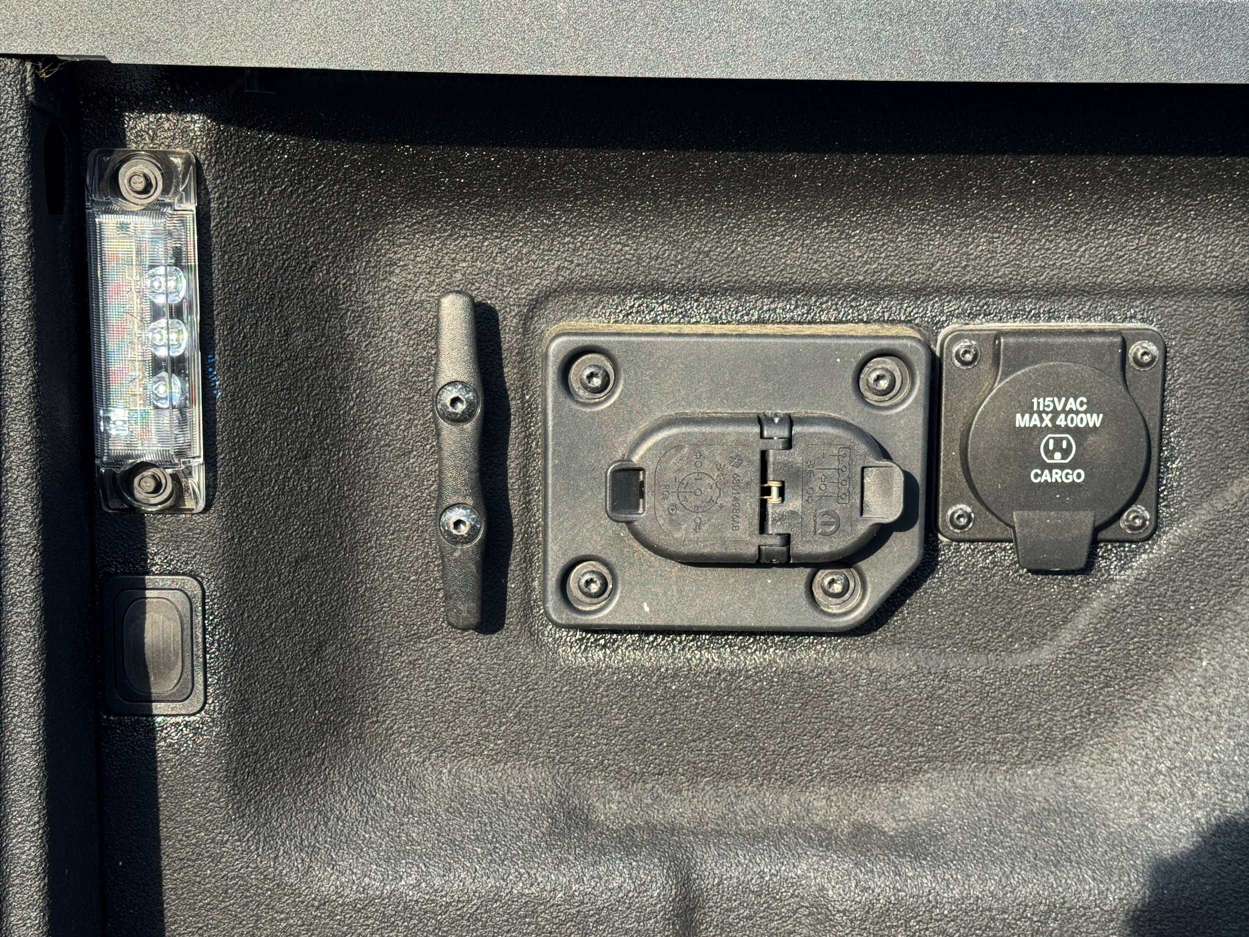 2025 RAM 2500 Tradesman - Photo 9