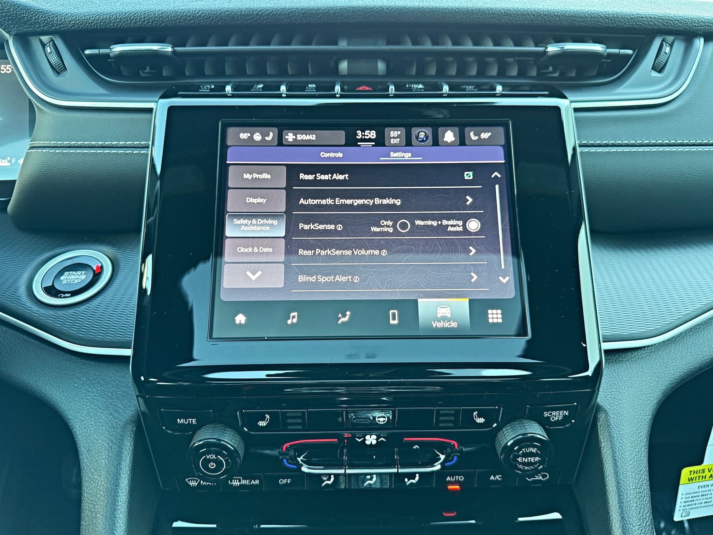 2025 Jeep Grand Cherokee Altitude - Photo 27