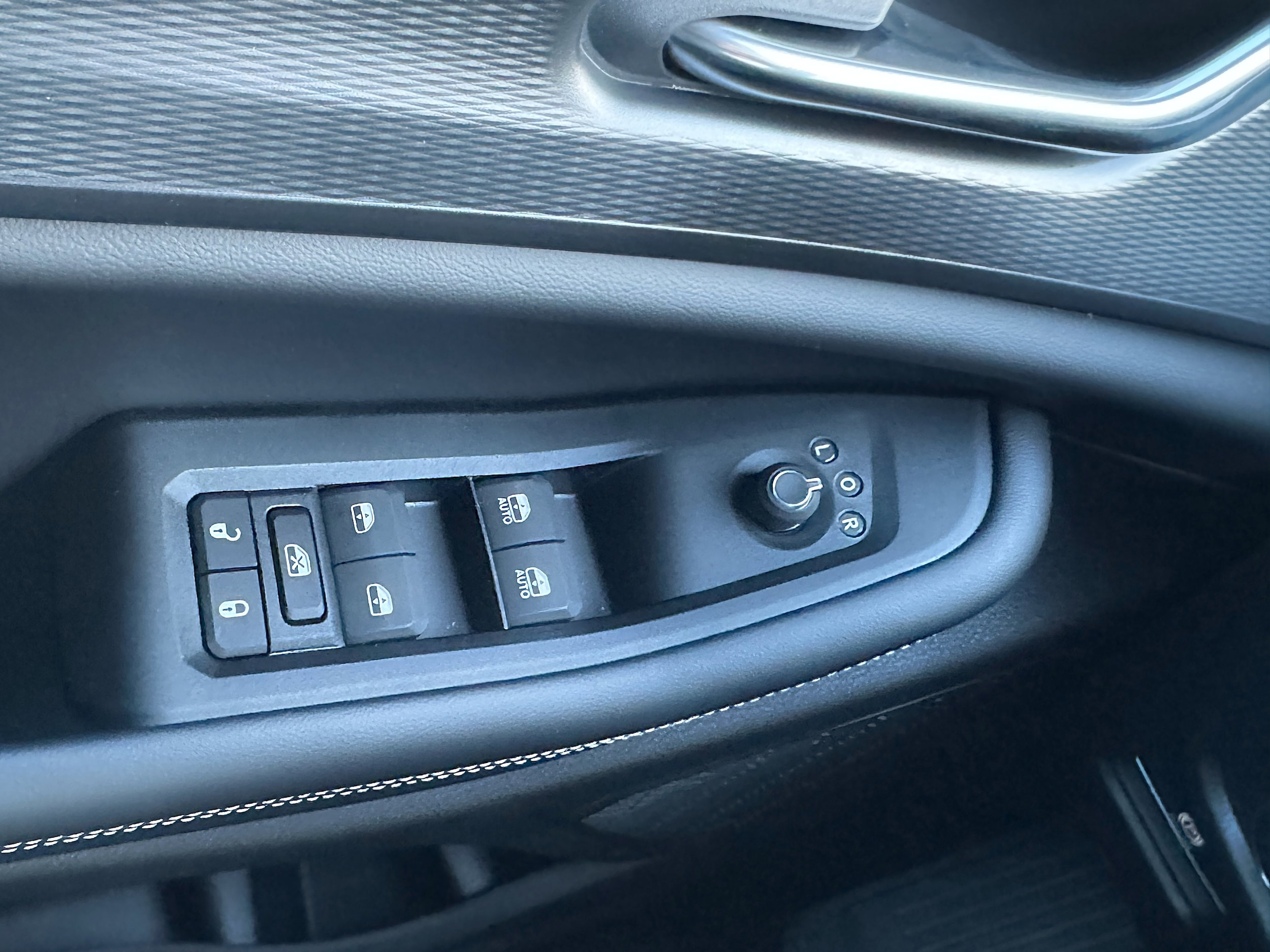 2025 Jeep Grand Cherokee Altitude - Photo 19
