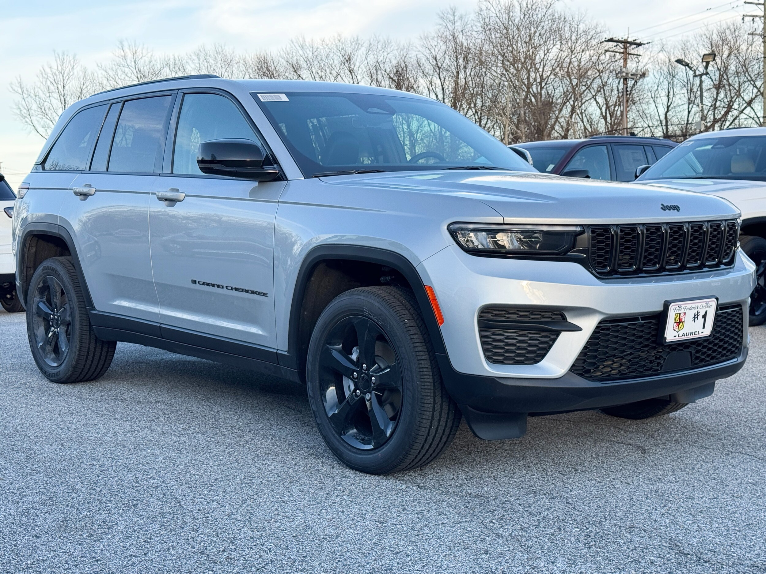 2025 Jeep Grand Cherokee Altitude X photo 3