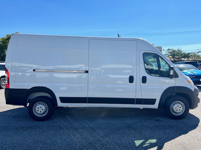 2024 Ram ProMaster 2500 photo 2