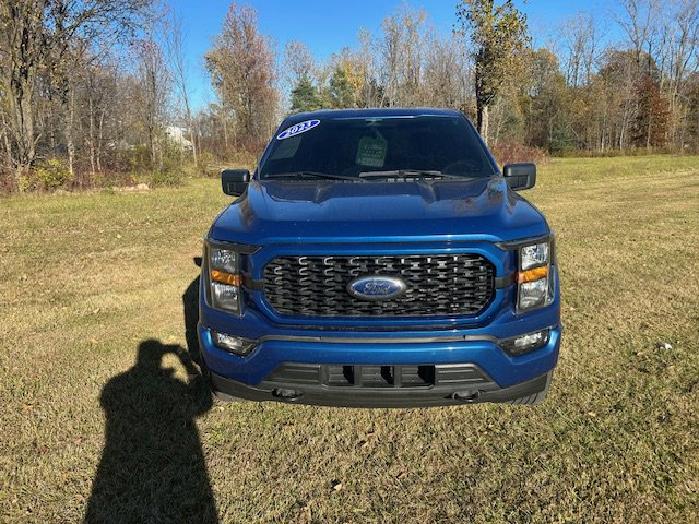 2023 Ford F-150 XL photo 2