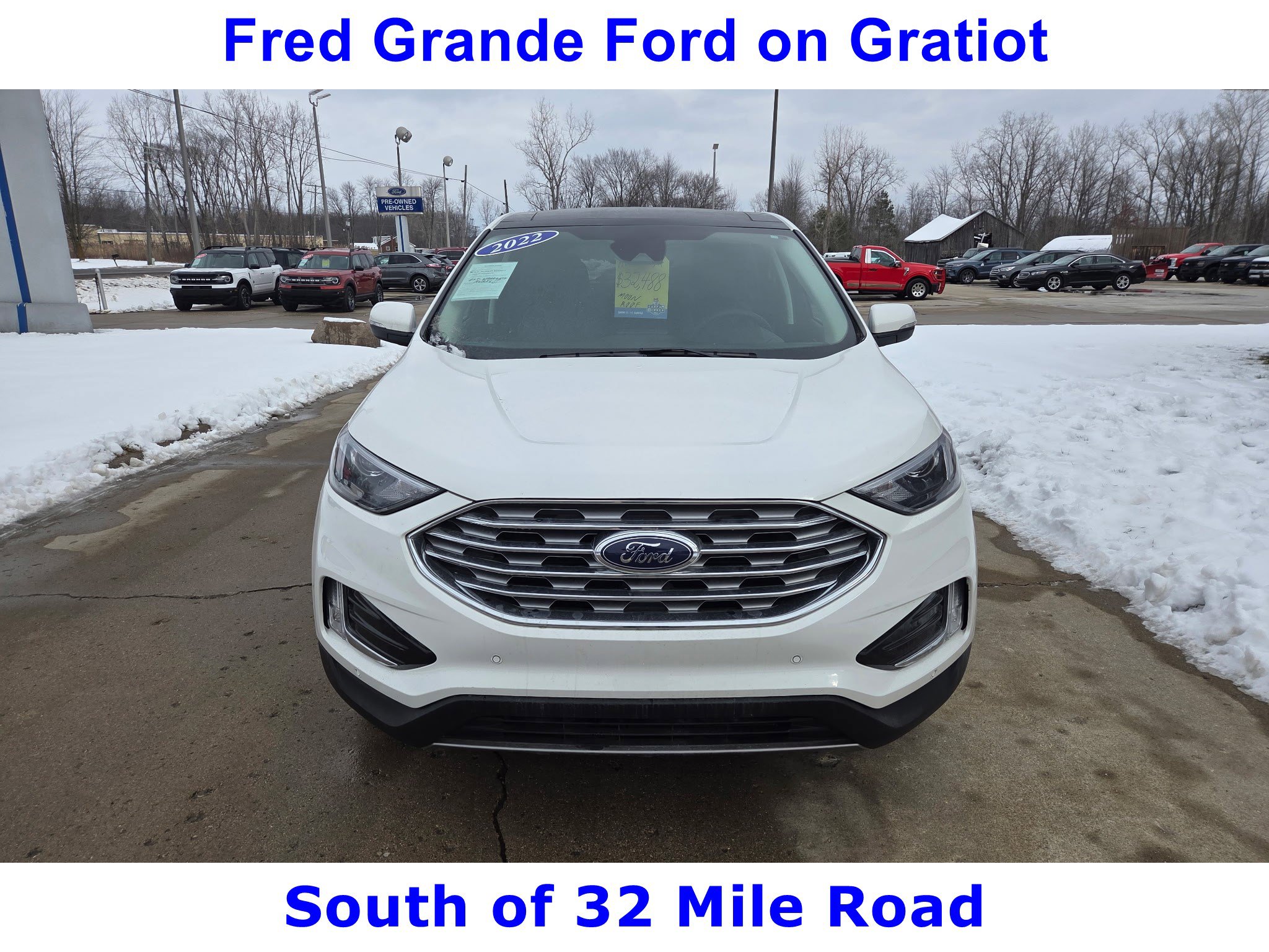 2022 Ford Edge Titanium's photo