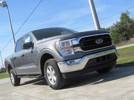 2022 Ford F-150 XLT Crew 4X4 - IN STOCK & AVAILABLE XLT 4WD SuperCrew 5.5 Box