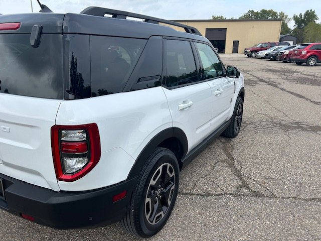 2022 Ford Bronco Sport Outer Banks photo 3