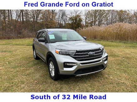 2023 Ford Explorer XLT SUV