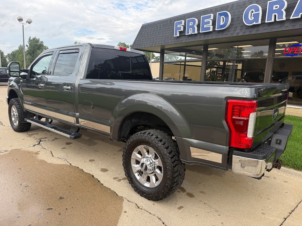 Used 2019 Ford F-350 Lariat Truck Crew Cab